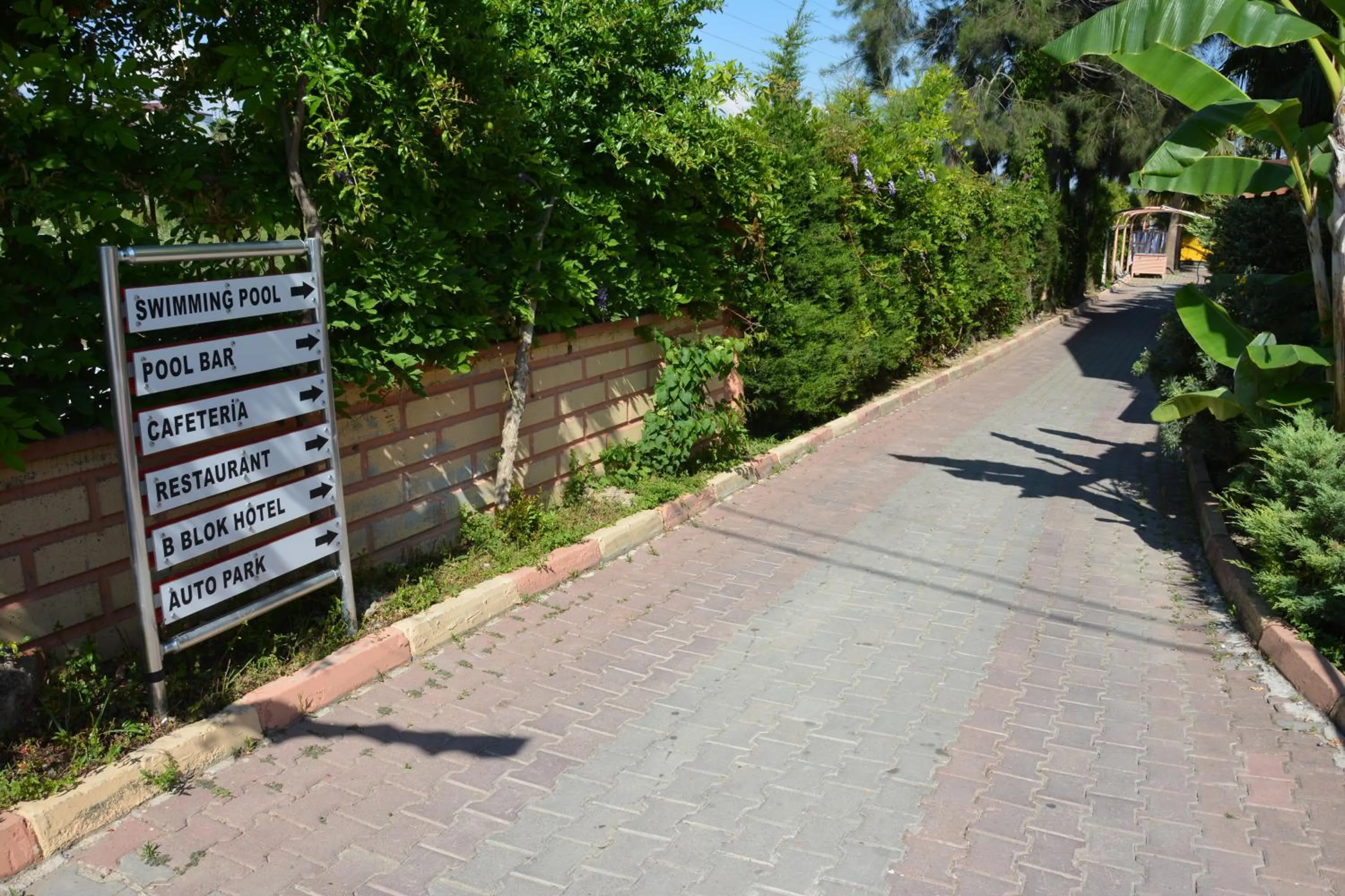 Facade/entrance in Yavuzhan Hotel
