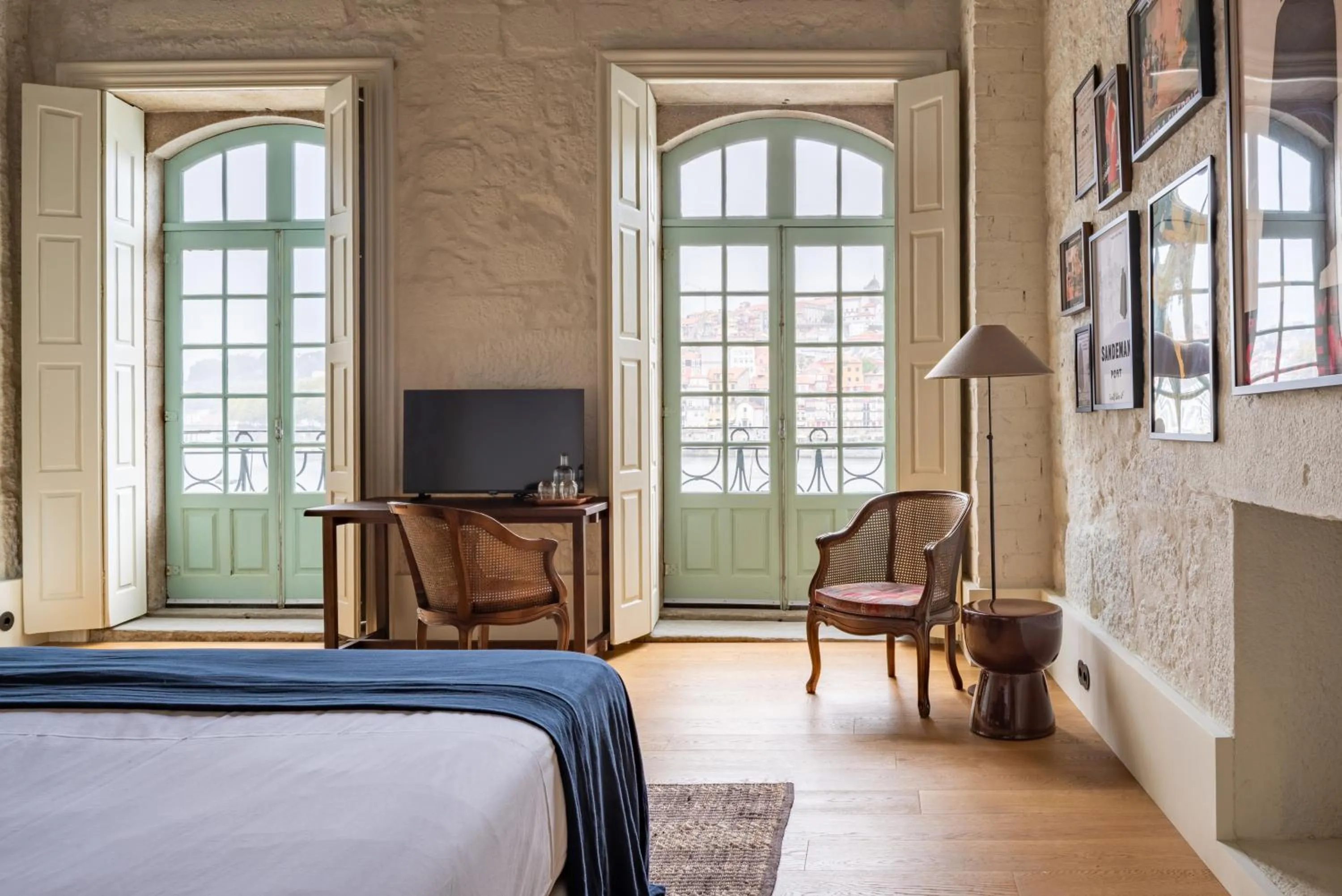 Bedroom, Bed in The House of Sandeman