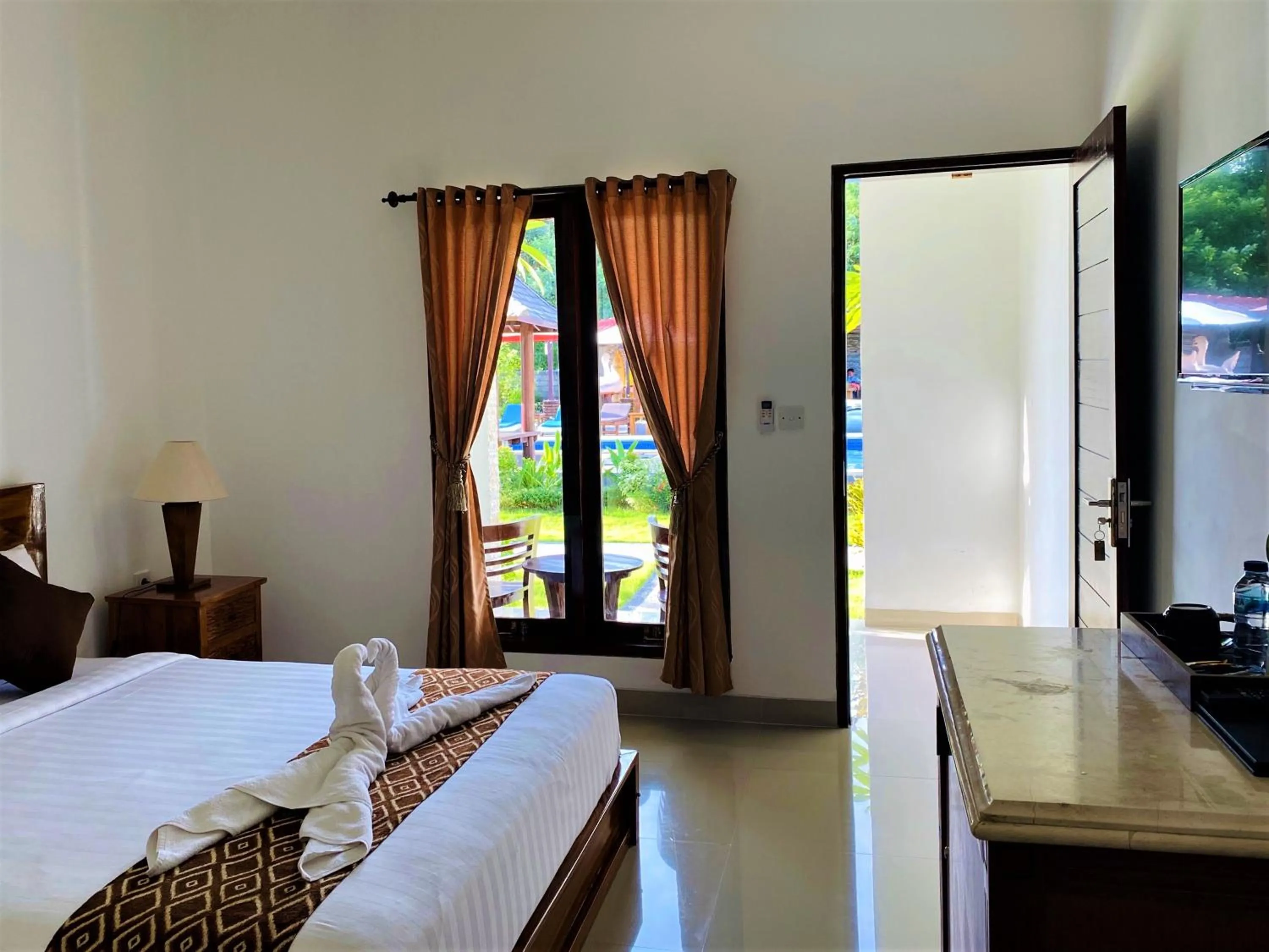 Photo of the whole room, Bed in Uluwatu Jungle Villa