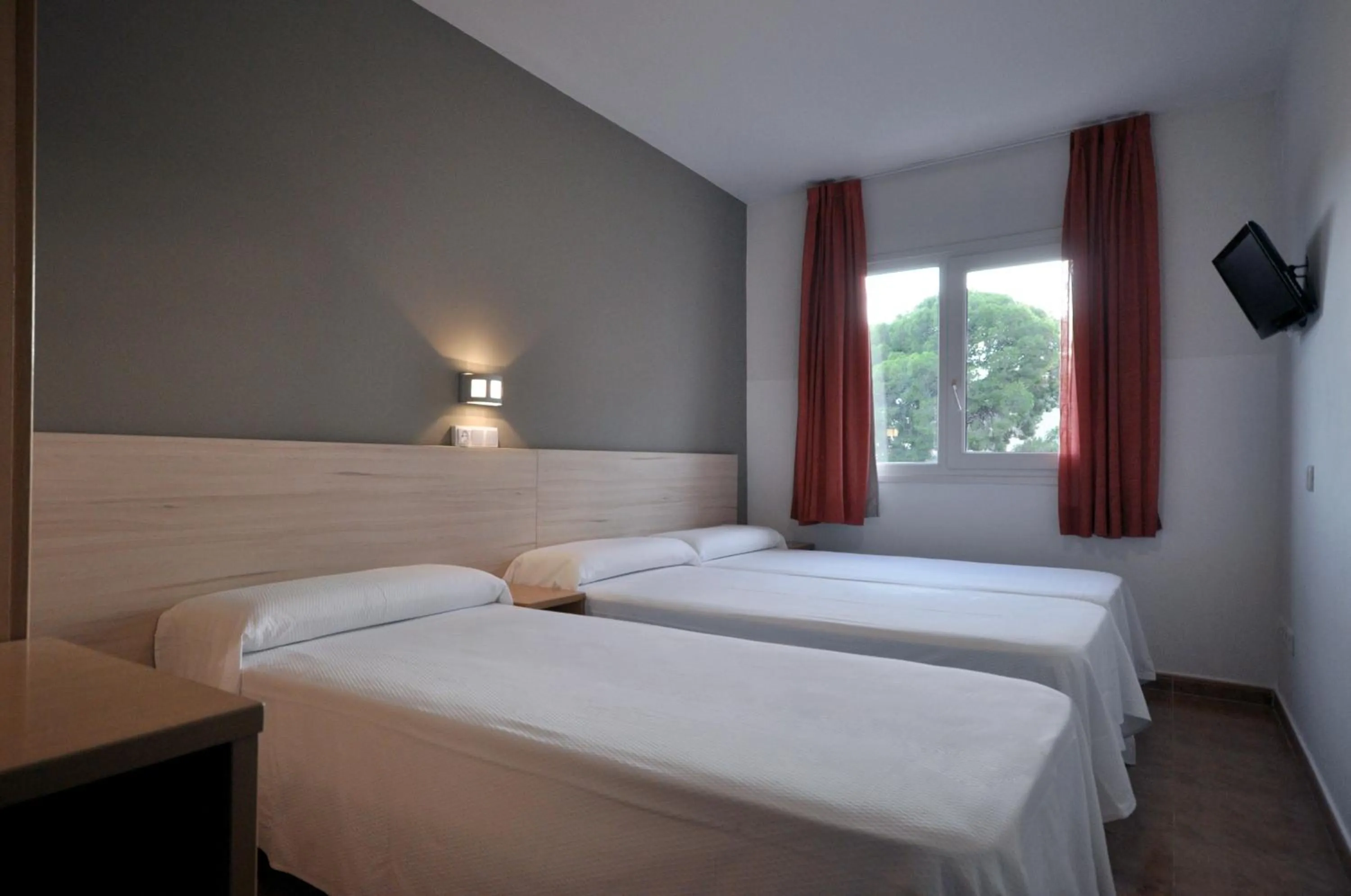 Bed in El Camí Hotel