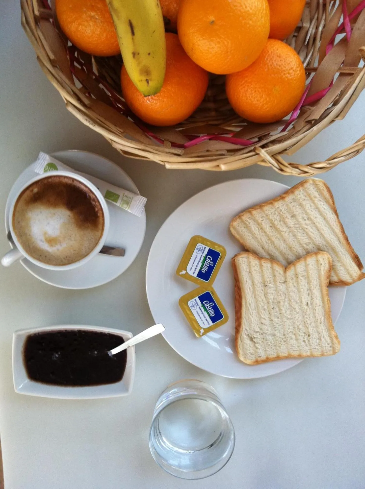 Breakfast in Hi Valencia Canovas