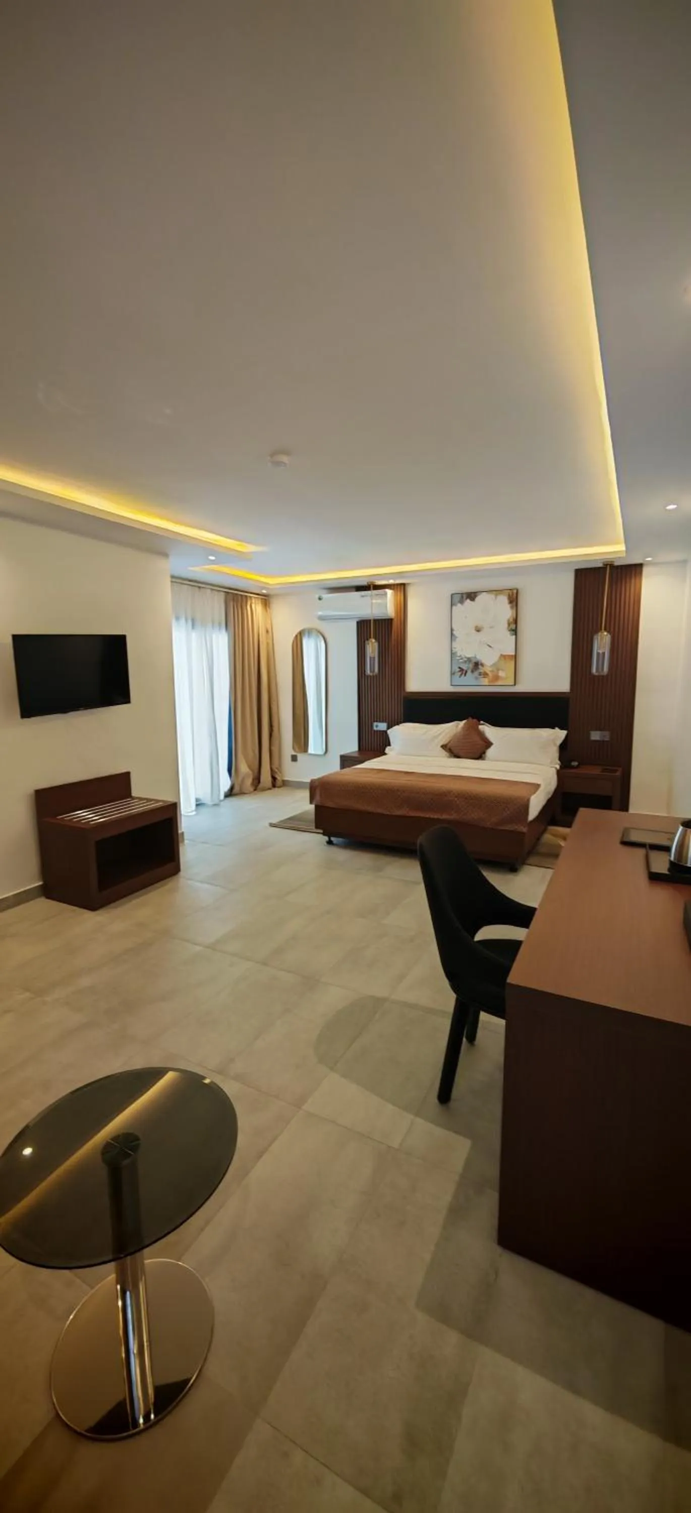 TV and multimedia in Le Feto