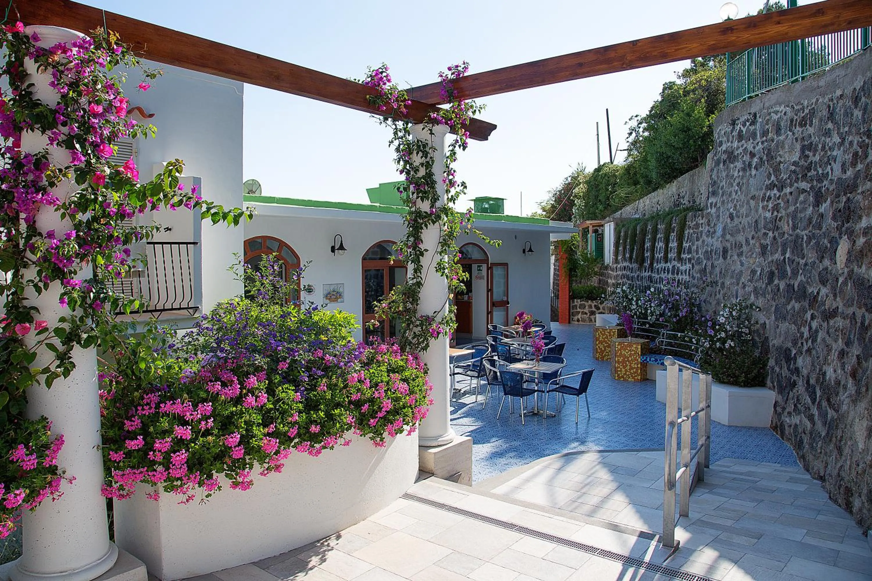 Patio in Hotel La Mandorla