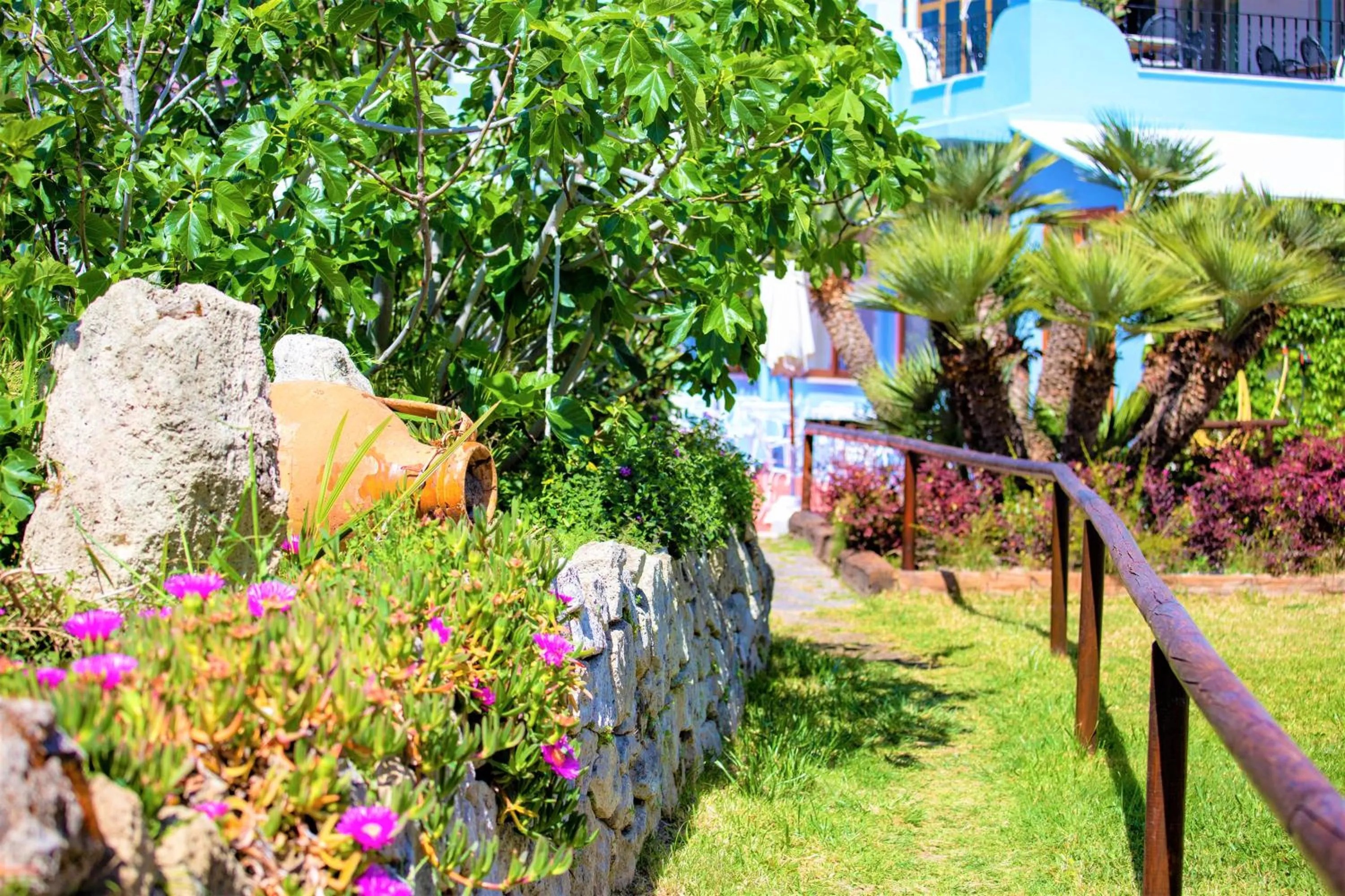 Spring in Hotel La Mandorla