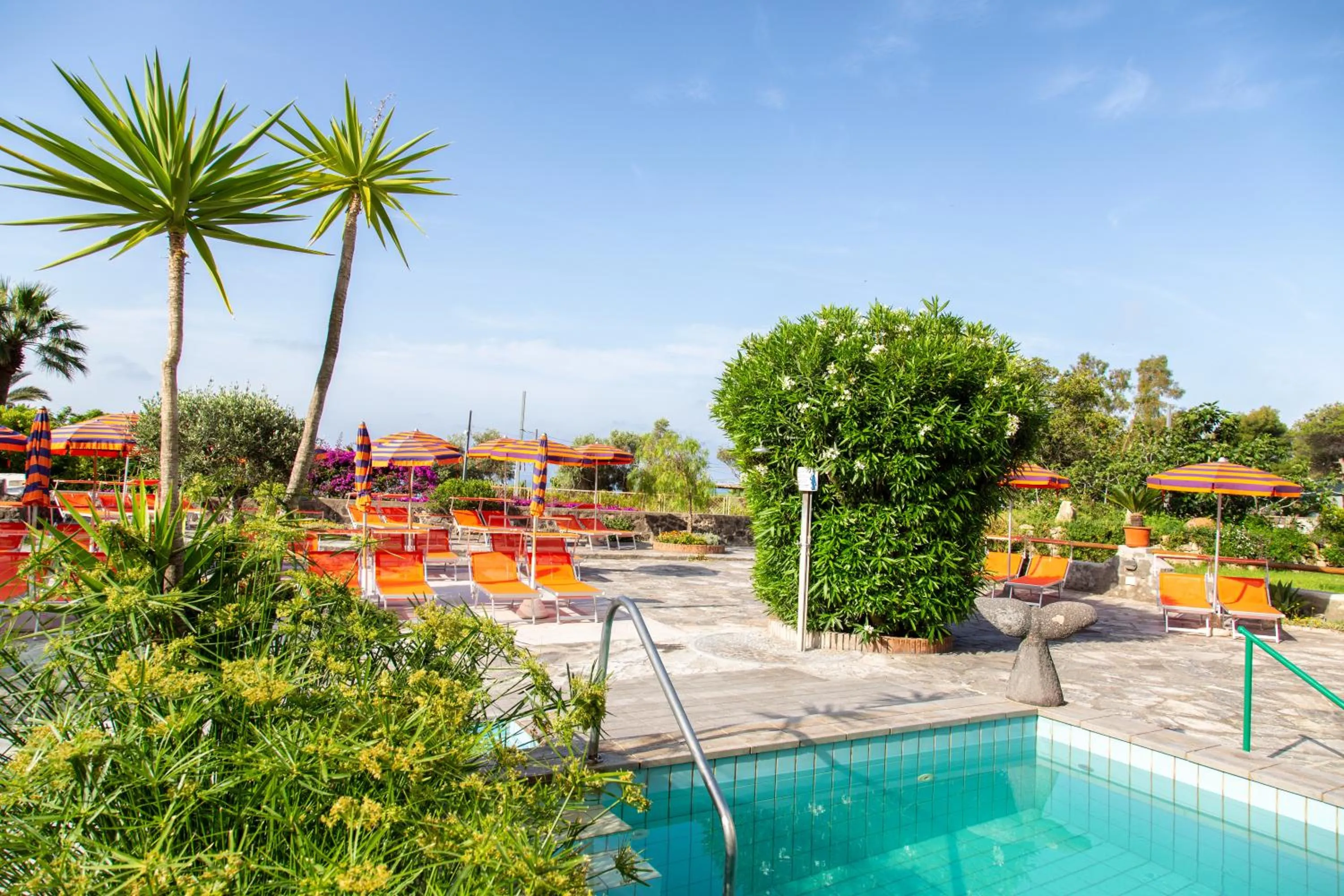 Swimming pool in Hotel La Mandorla