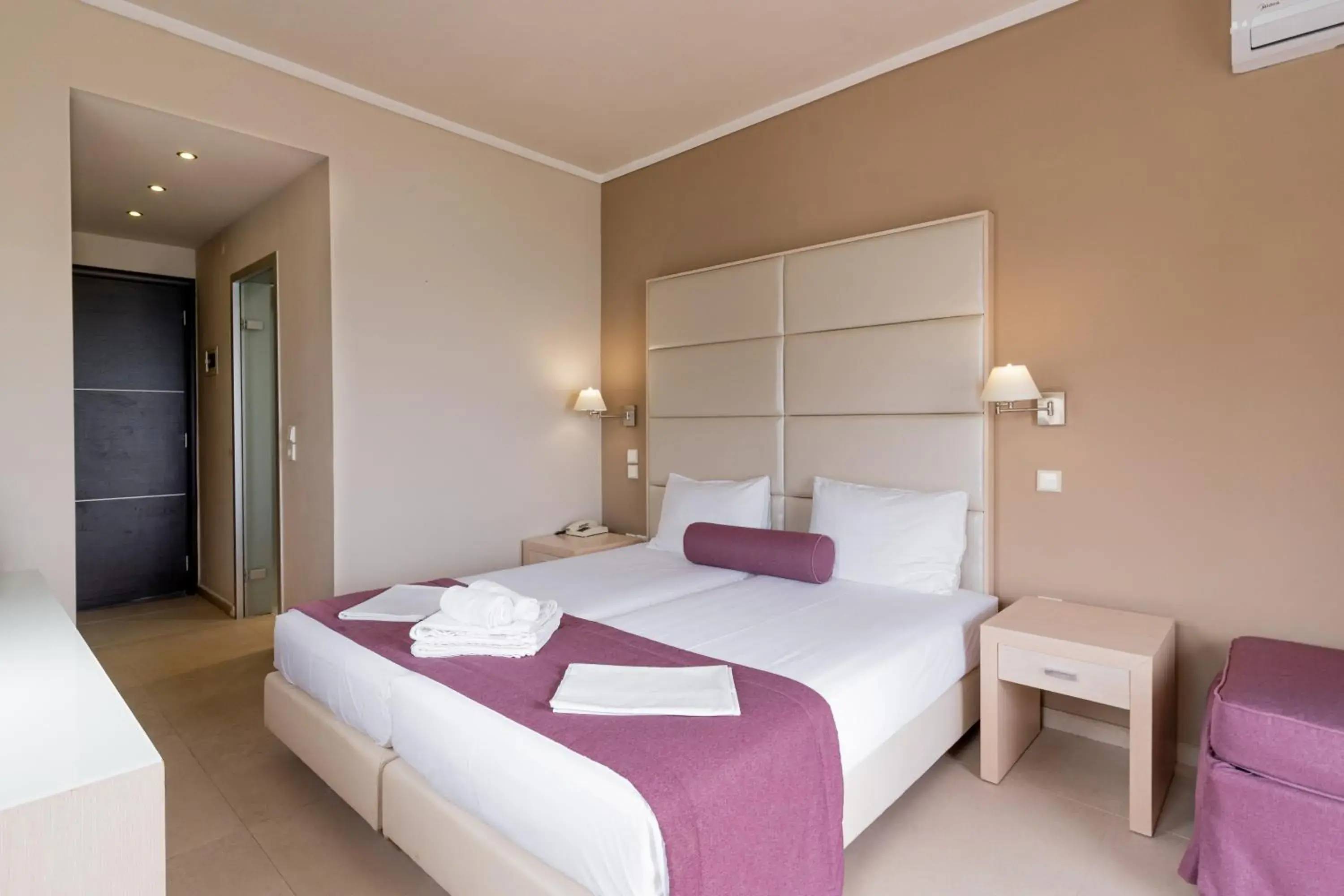 Superior Twin Room with Sea View in Siviris Golden Beach Superior Twin Room with Sea View in Siviris Golden Beach