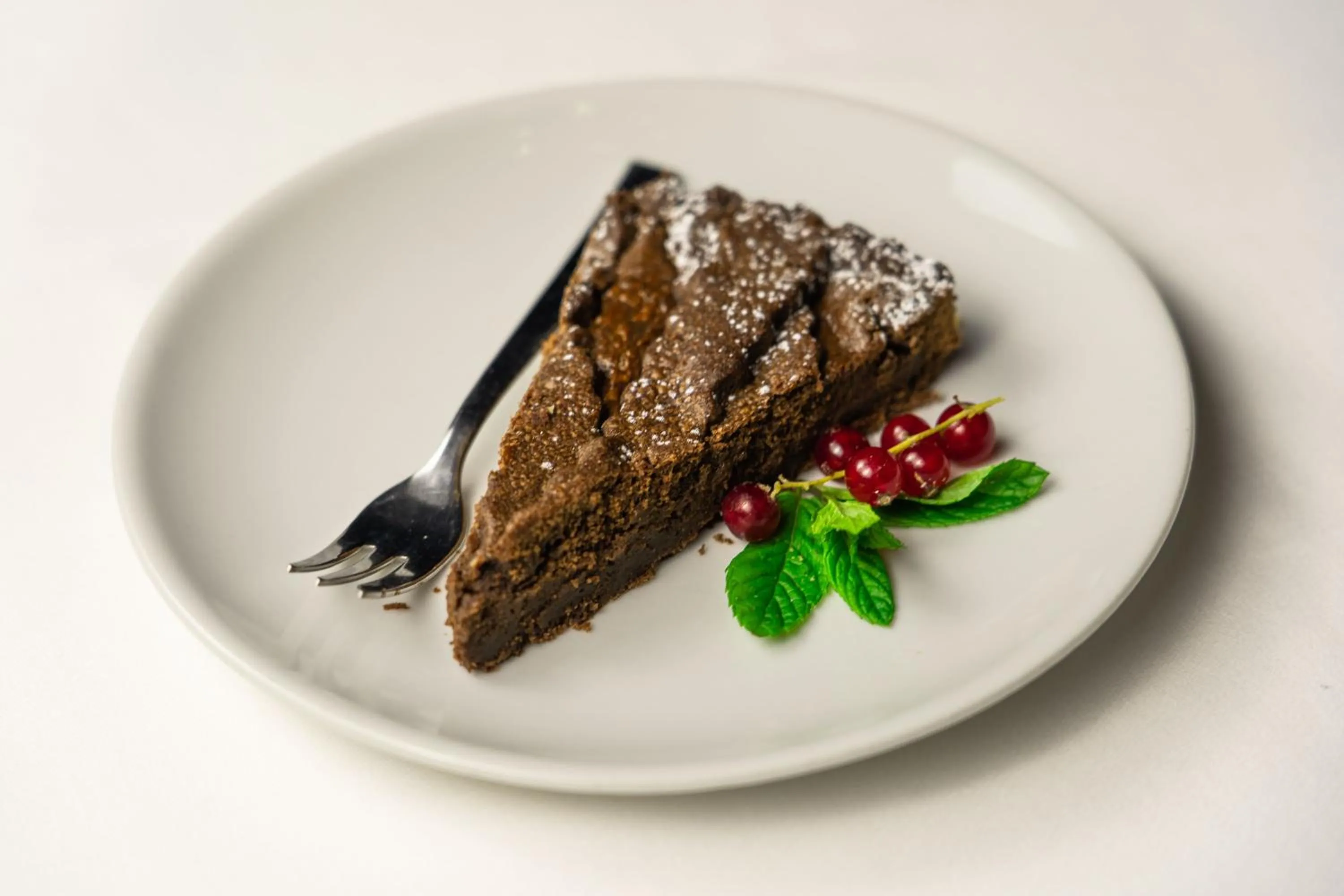 Restaurant/places to eat in Emotional Grand Motel