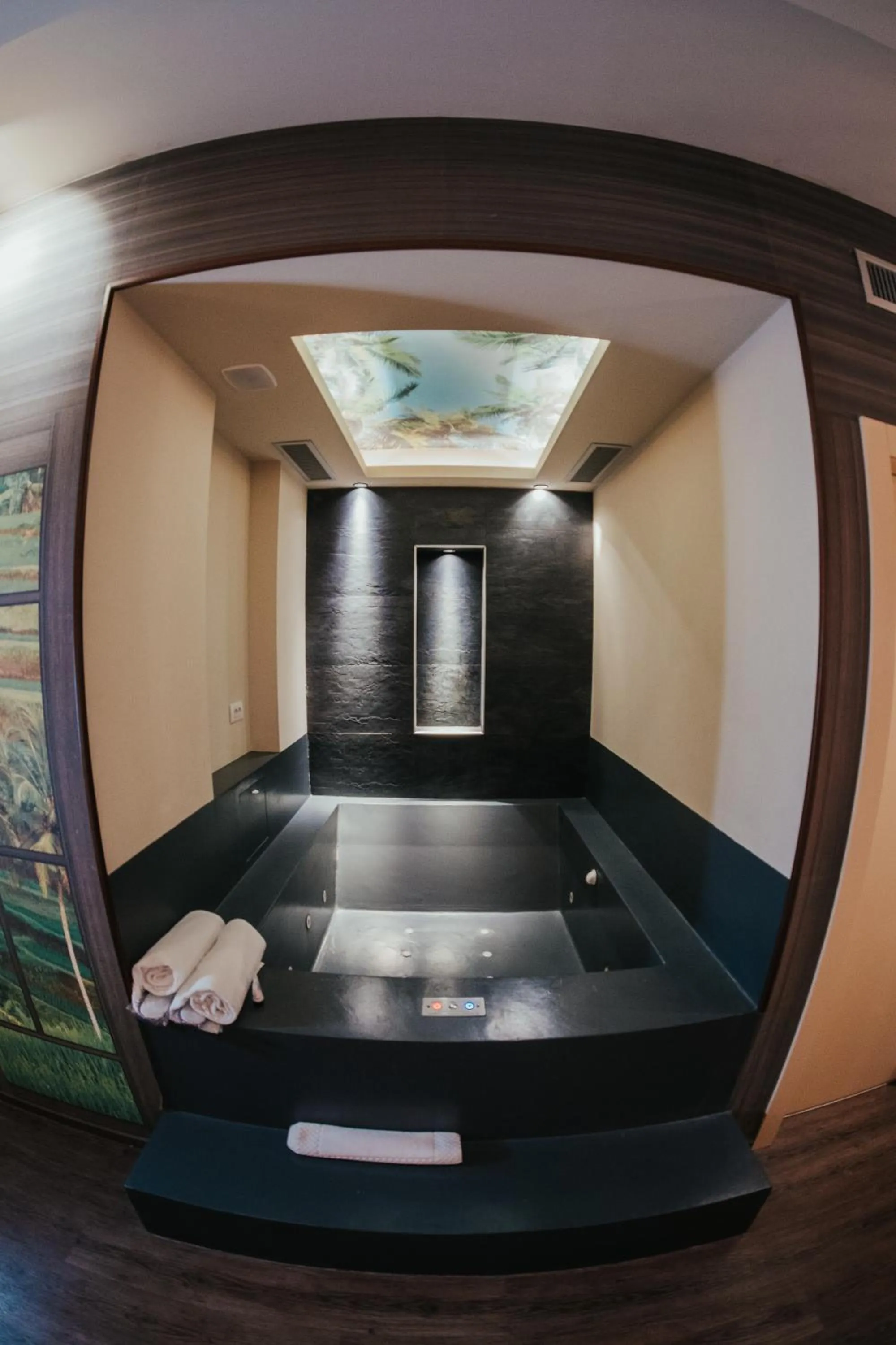 Emotional Grand Motel