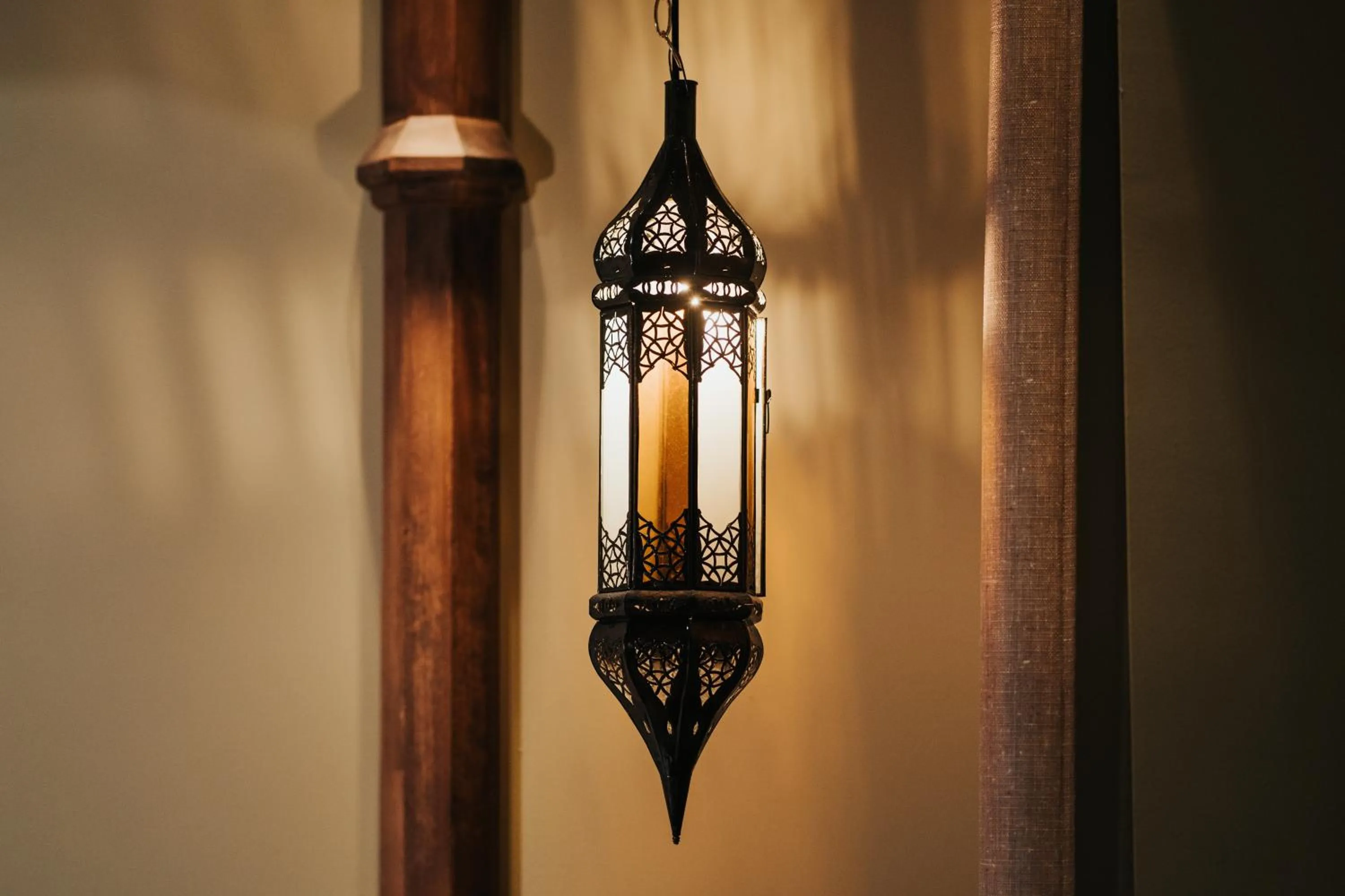 Decorative detail in Emotional Grand Motel