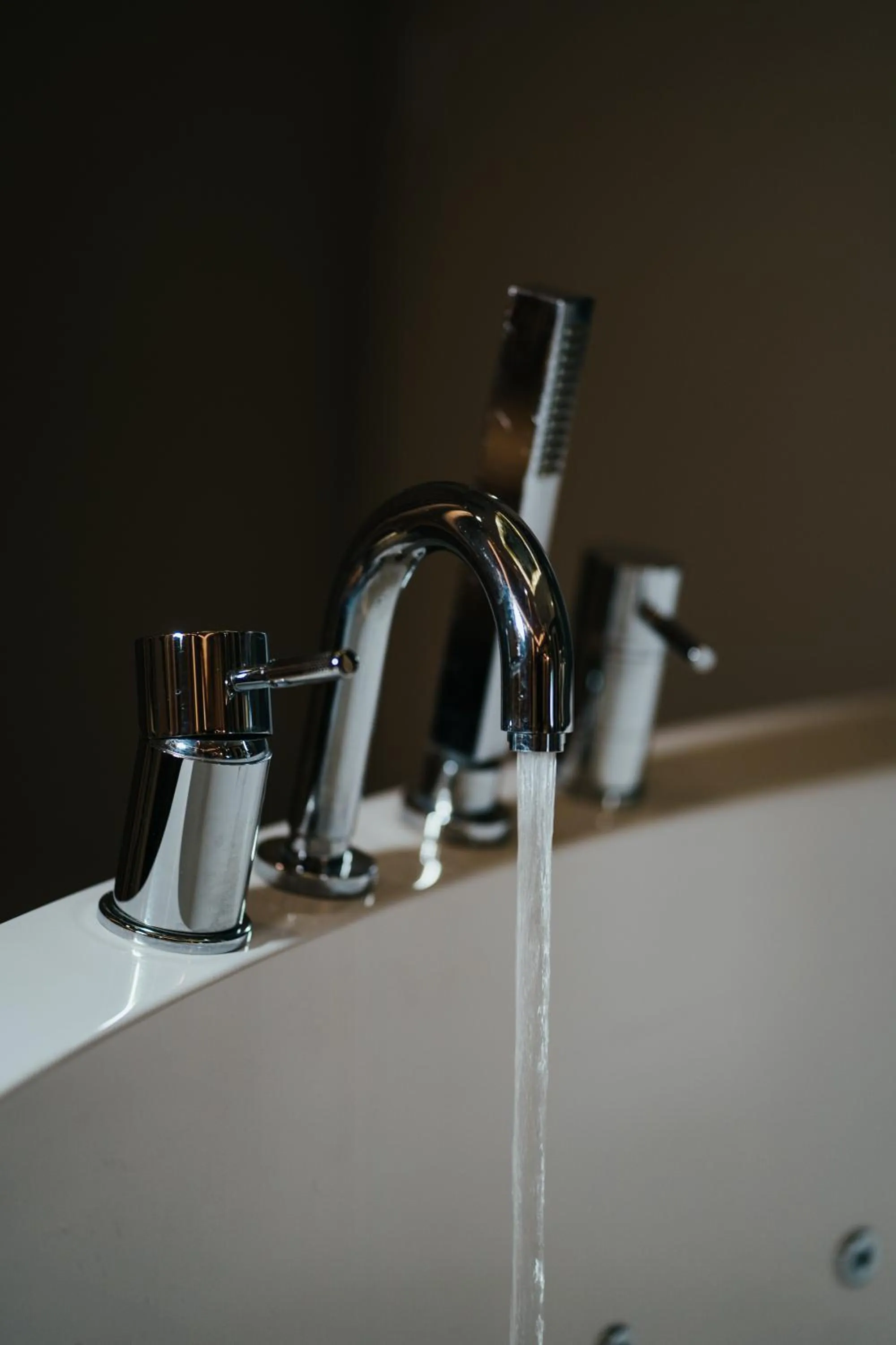 Hot Tub in Emotional Grand Motel