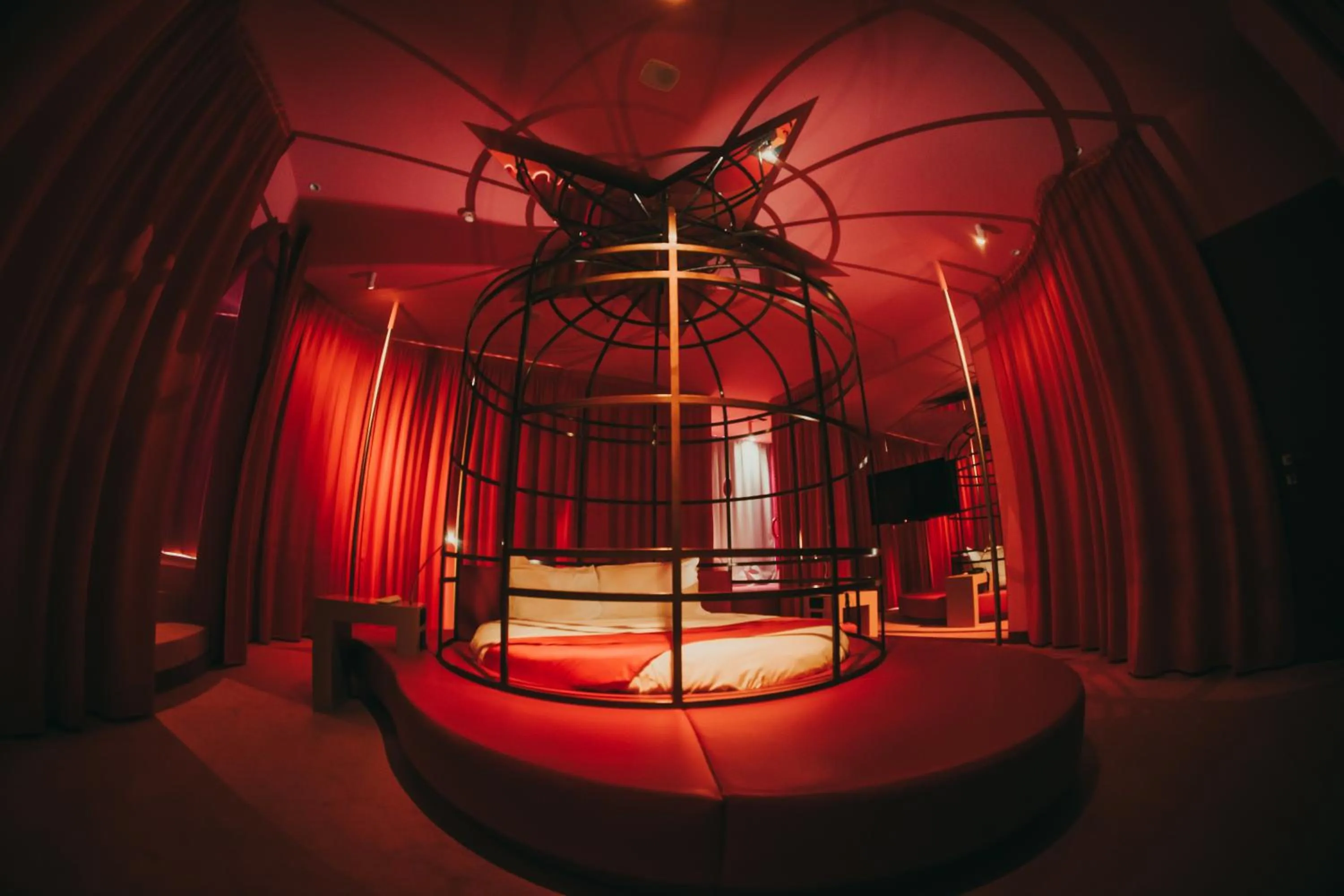 Bed in Emotional Grand Motel