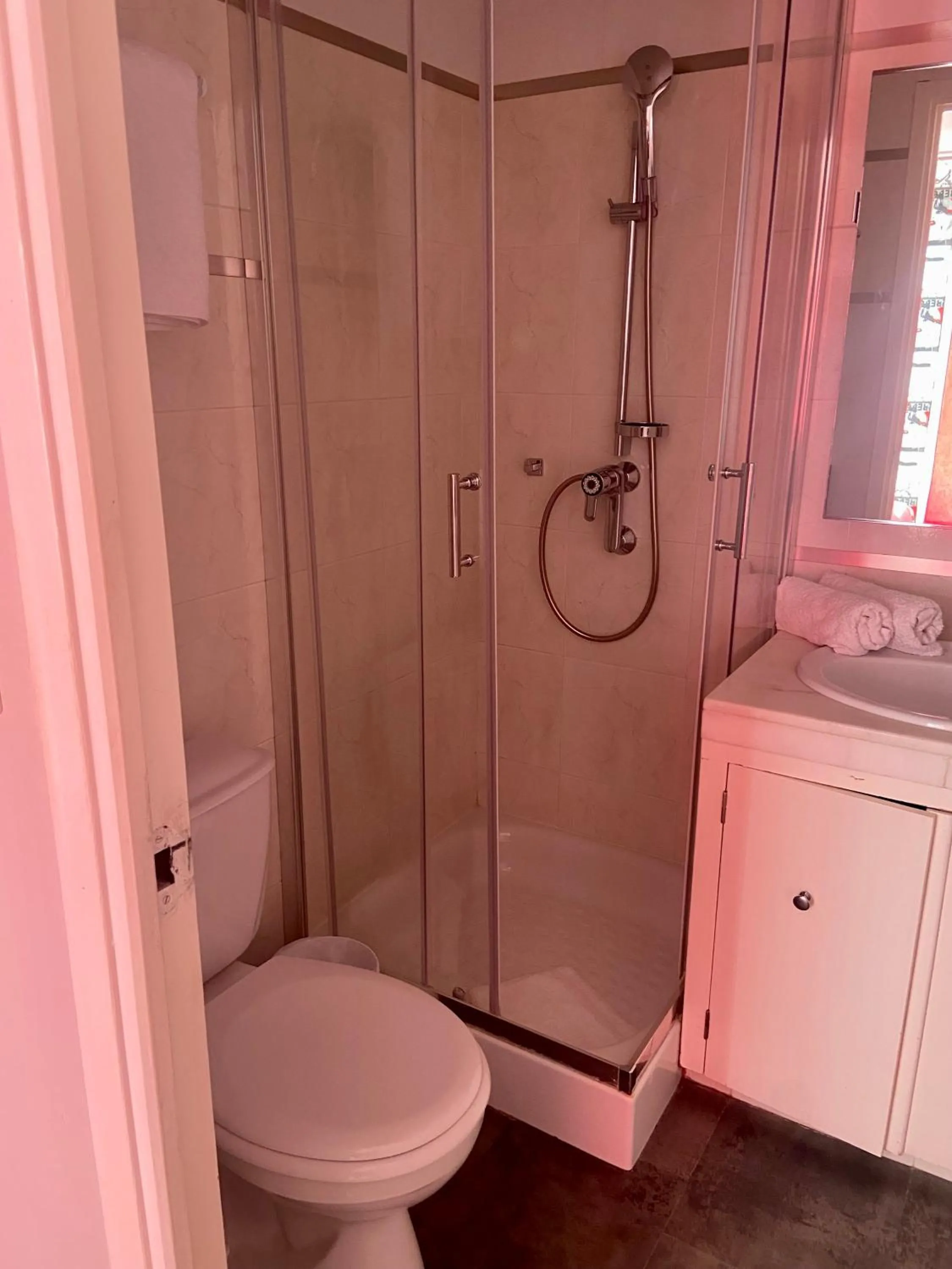 Bathroom in Les Alcyons