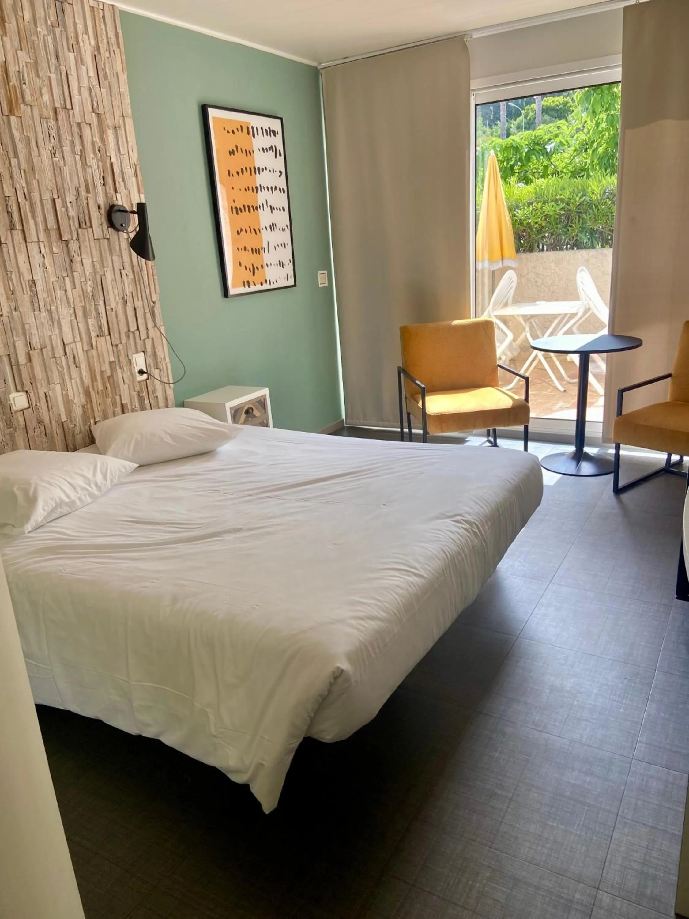 Bedroom in Les Alcyons