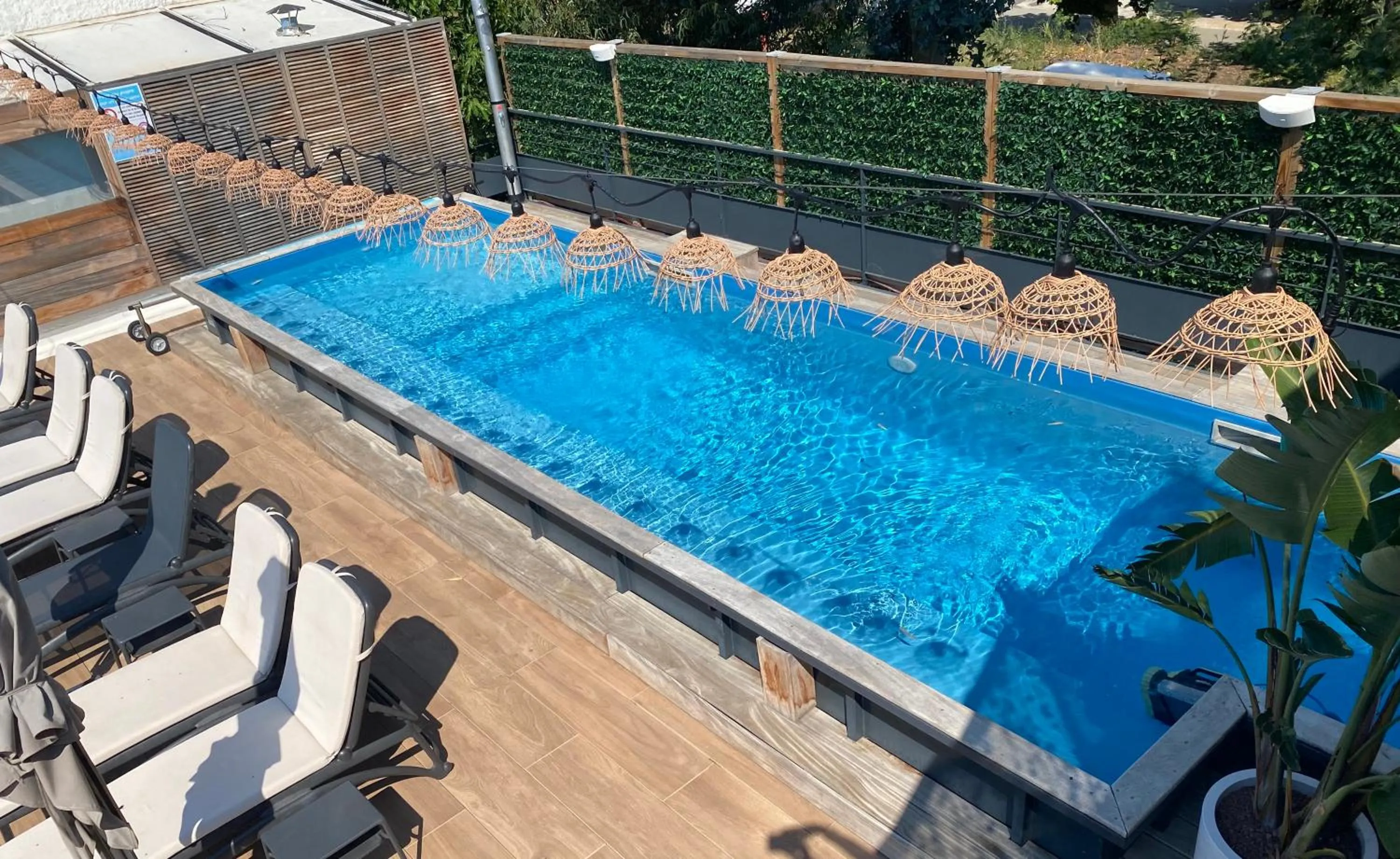 Swimming pool in Les Alcyons