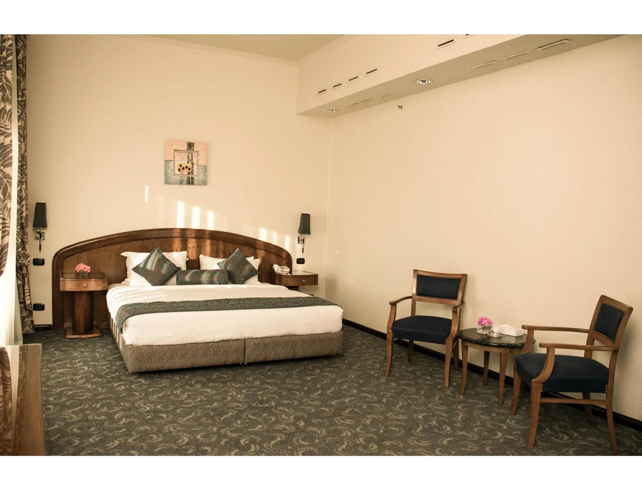 Bedroom, Bed in Cherry Maryski Hotel