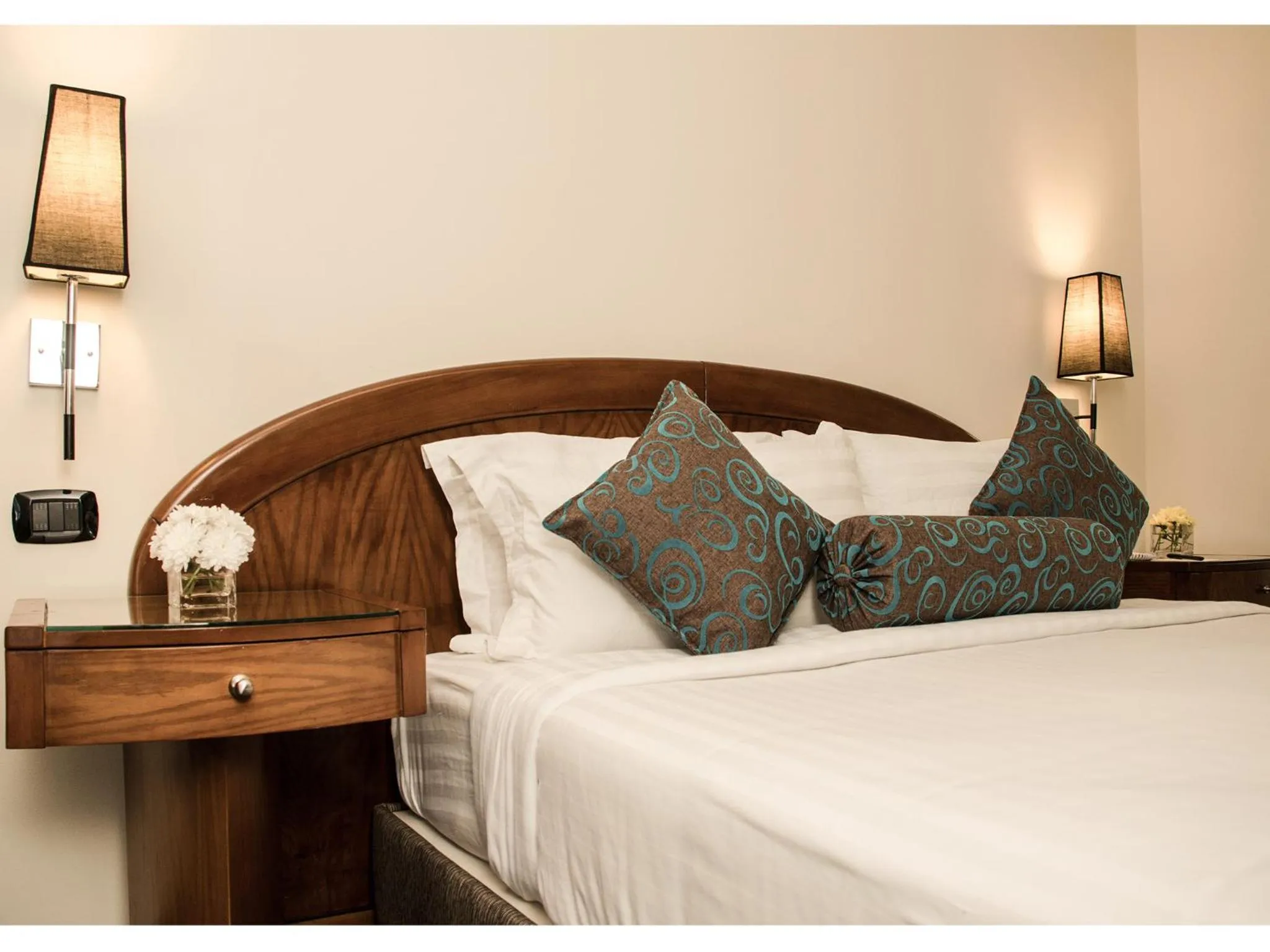 Bedroom, Bed in Cherry Maryski Hotel