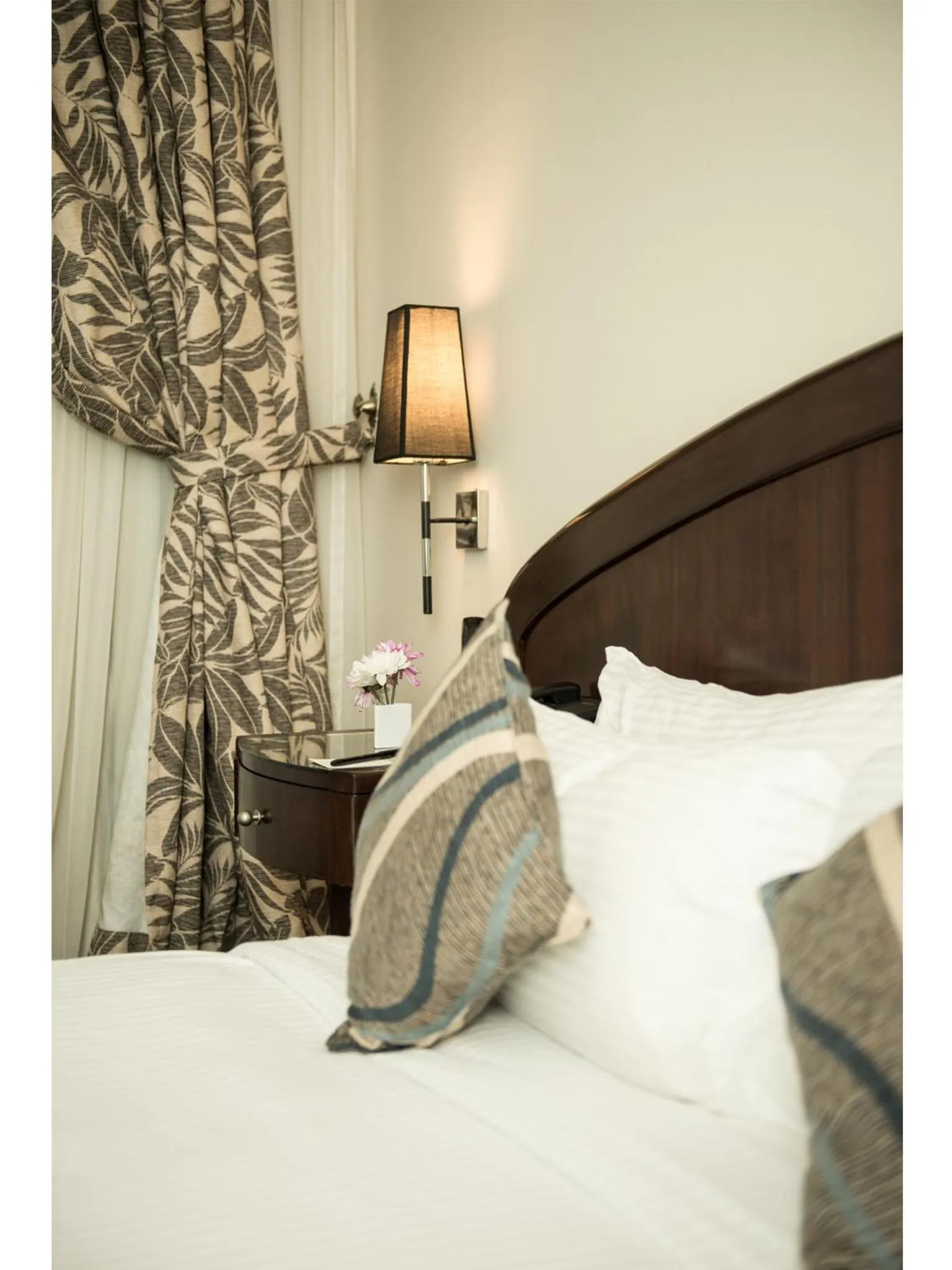 Bedroom, Bed in Cherry Maryski Hotel