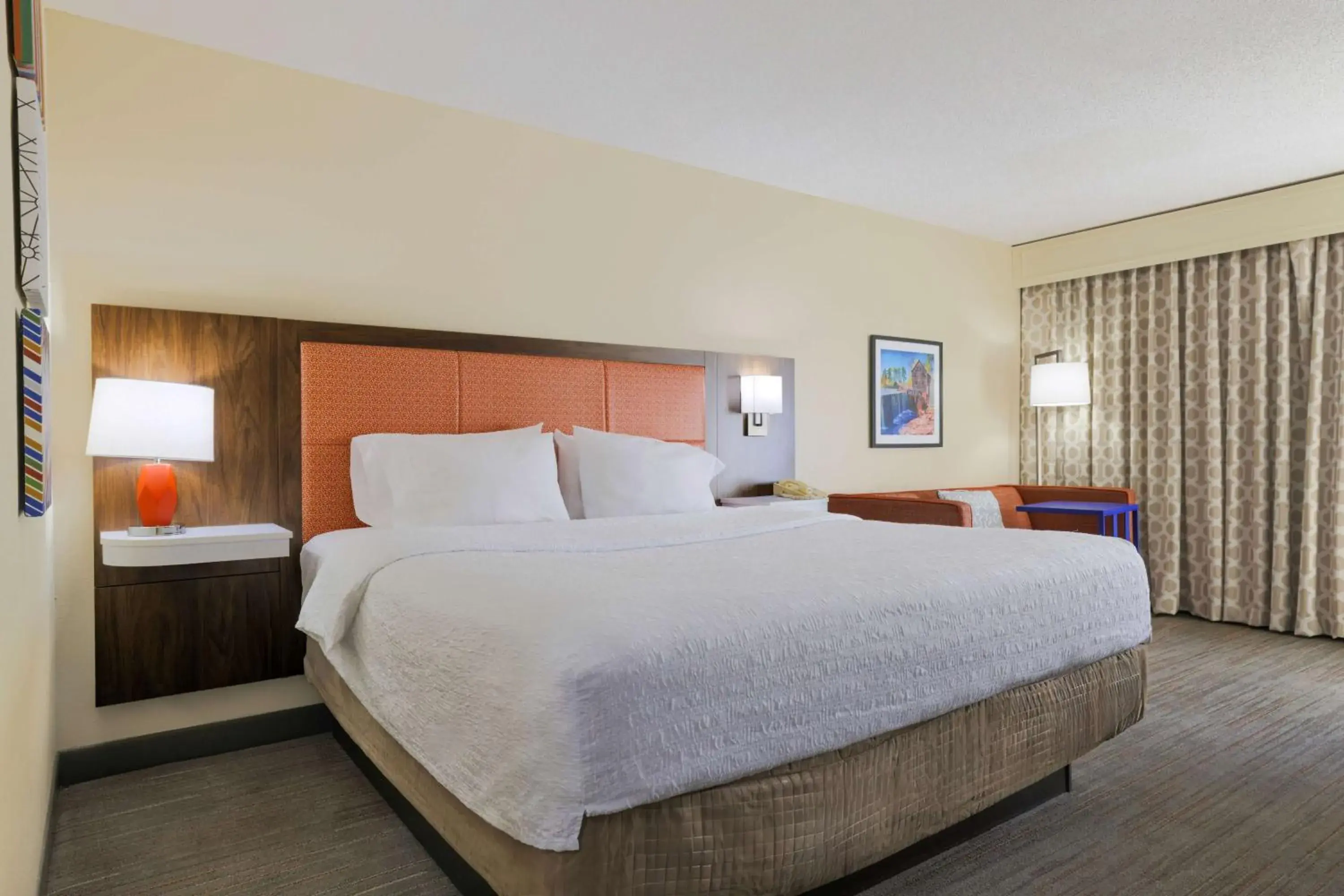 King Room with Sofa Bed and Study - Non-Smoking in Hampton Inn Raleigh/Garner King Room with Sofa Bed and Study - Non-Smoking in Hampton Inn Raleigh/Garner