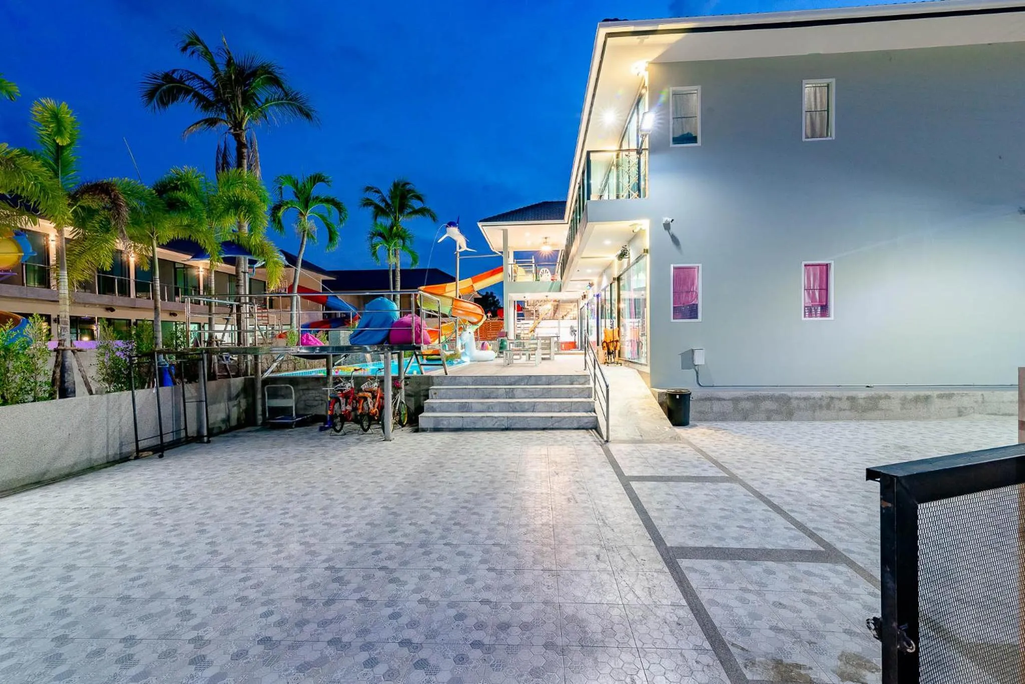 Parking in Smart home huahin