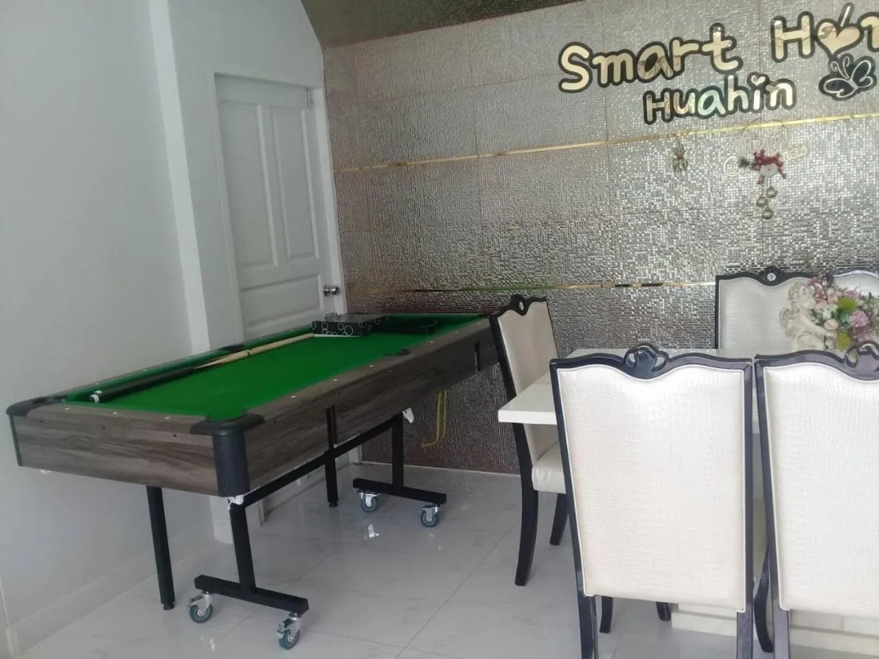 Communal lounge/ TV room in Smart home huahin