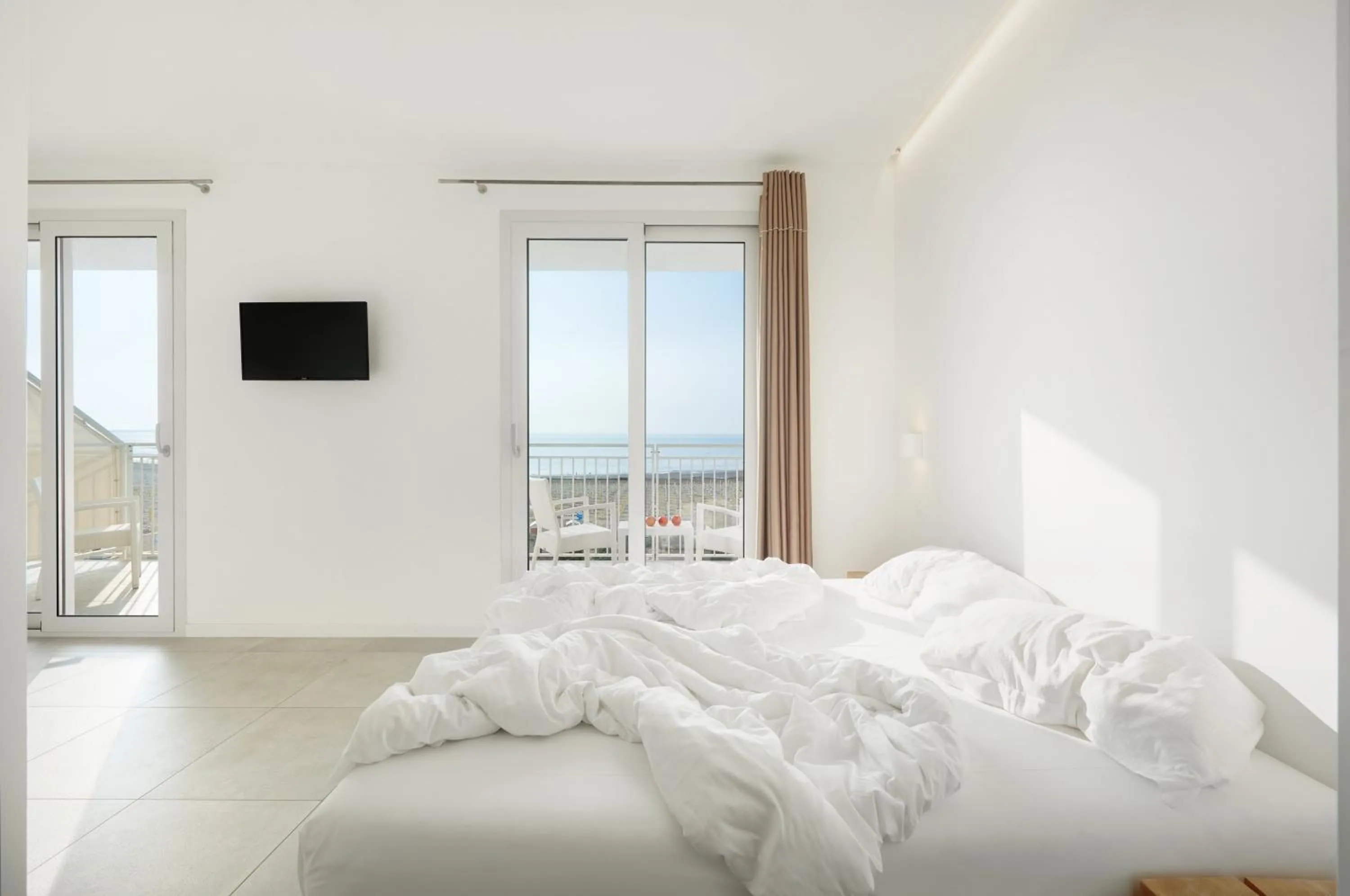 Bedroom, Bed in Stellamare