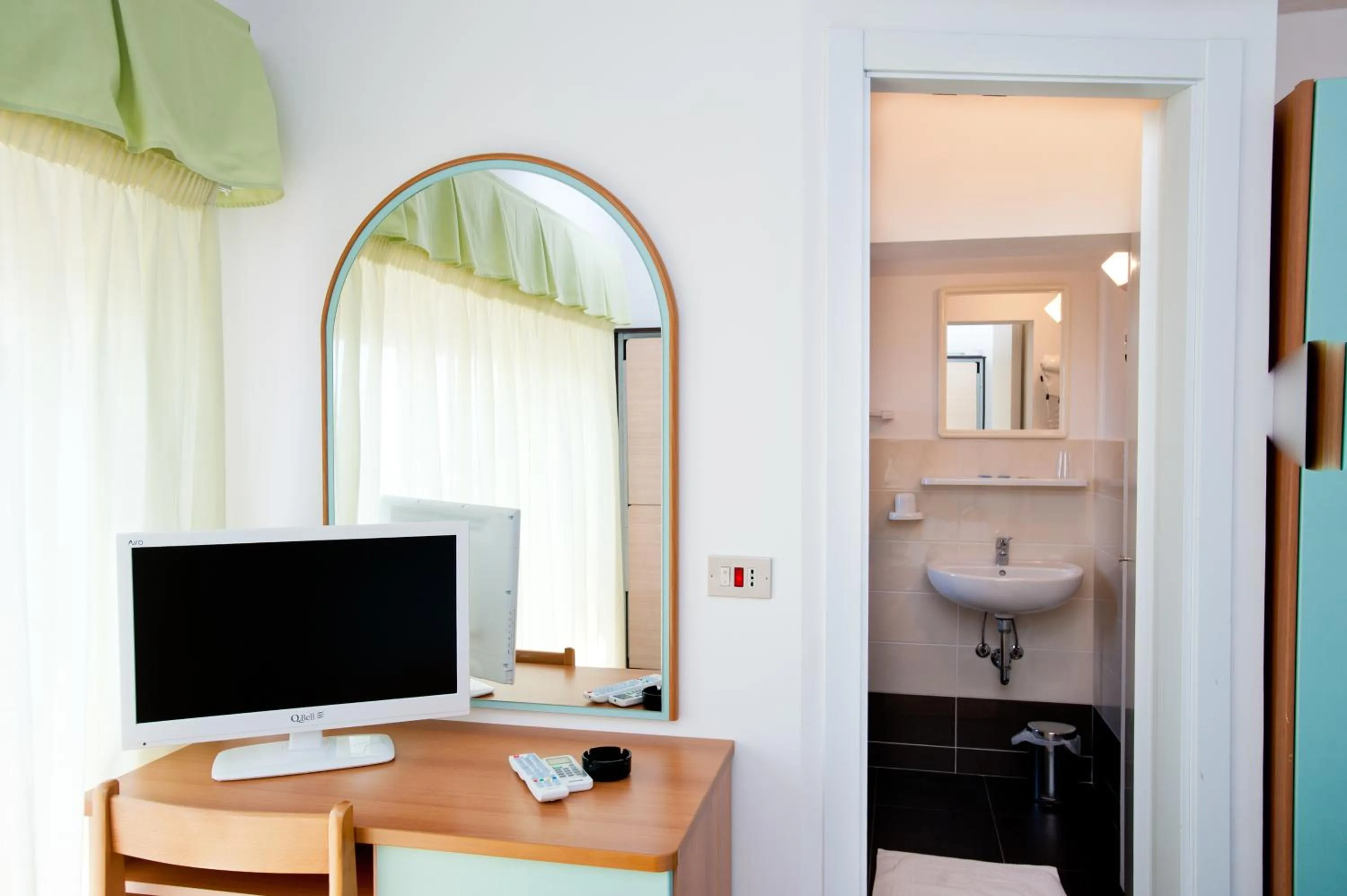 Day in Albergo Villa Mauri