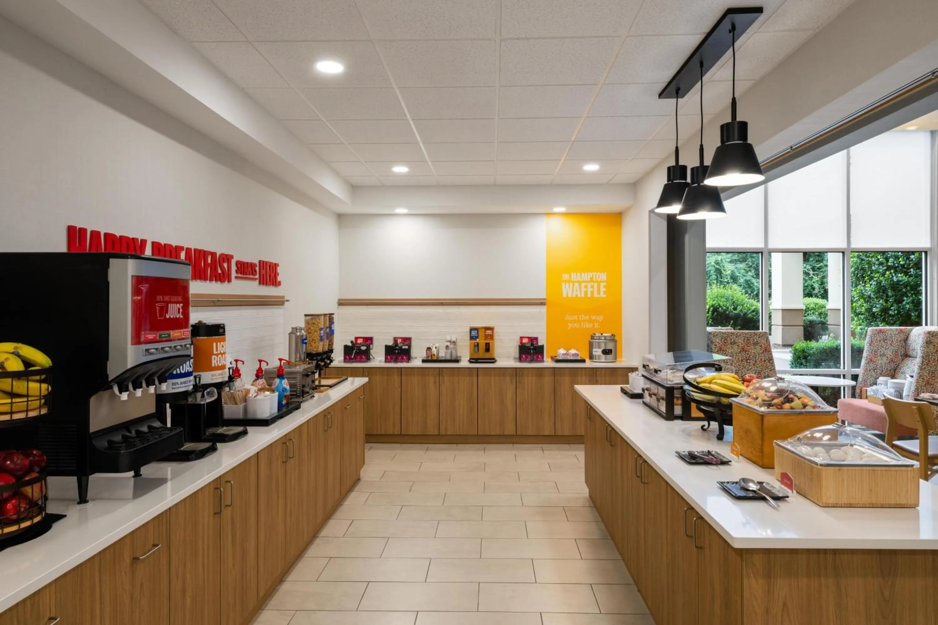 Breakfast in Hampton Inn & Suites Southern Pines-Pinehurst