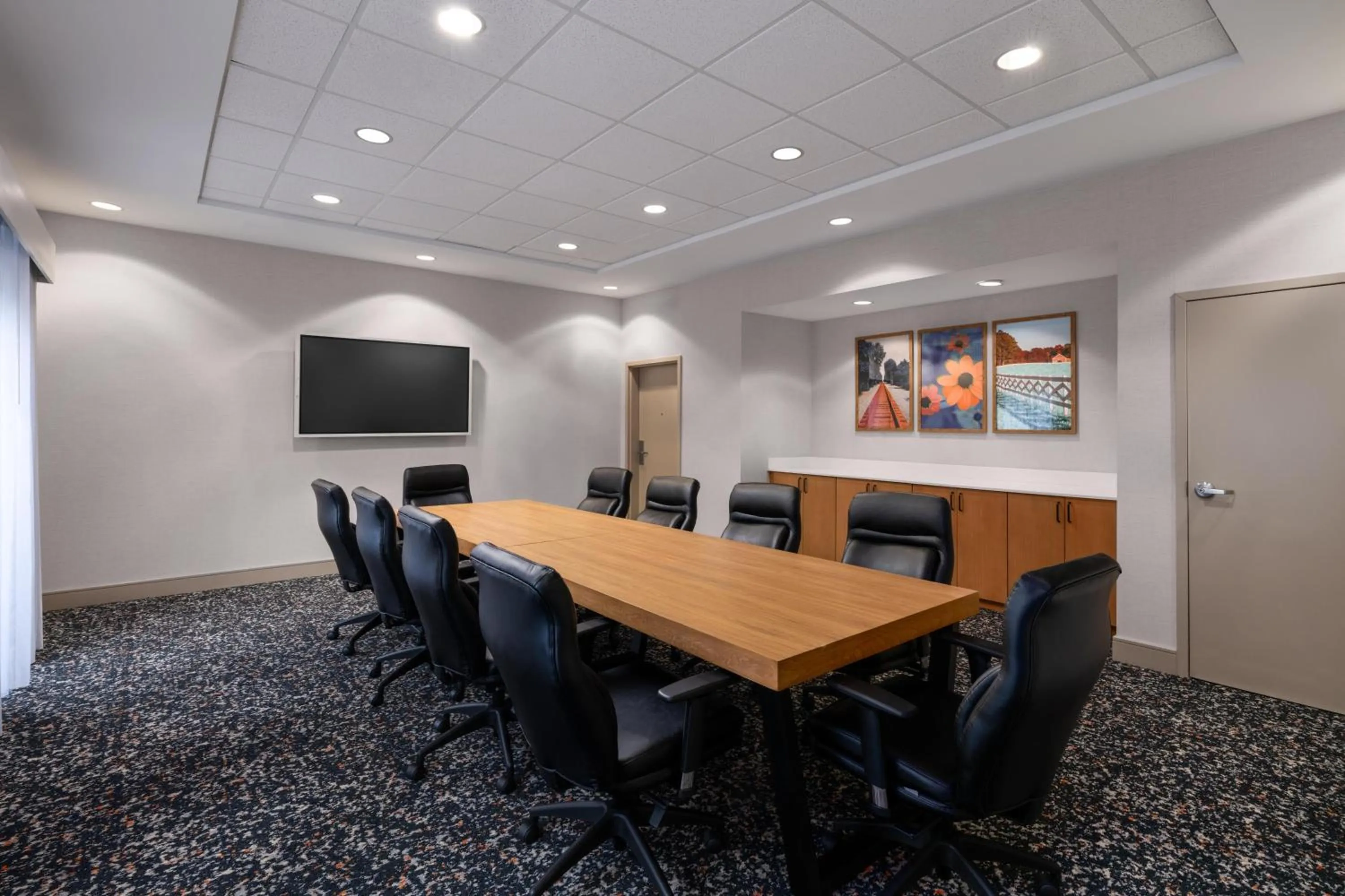 Meeting/conference room in Hampton Inn & Suites Southern Pines-Pinehurst