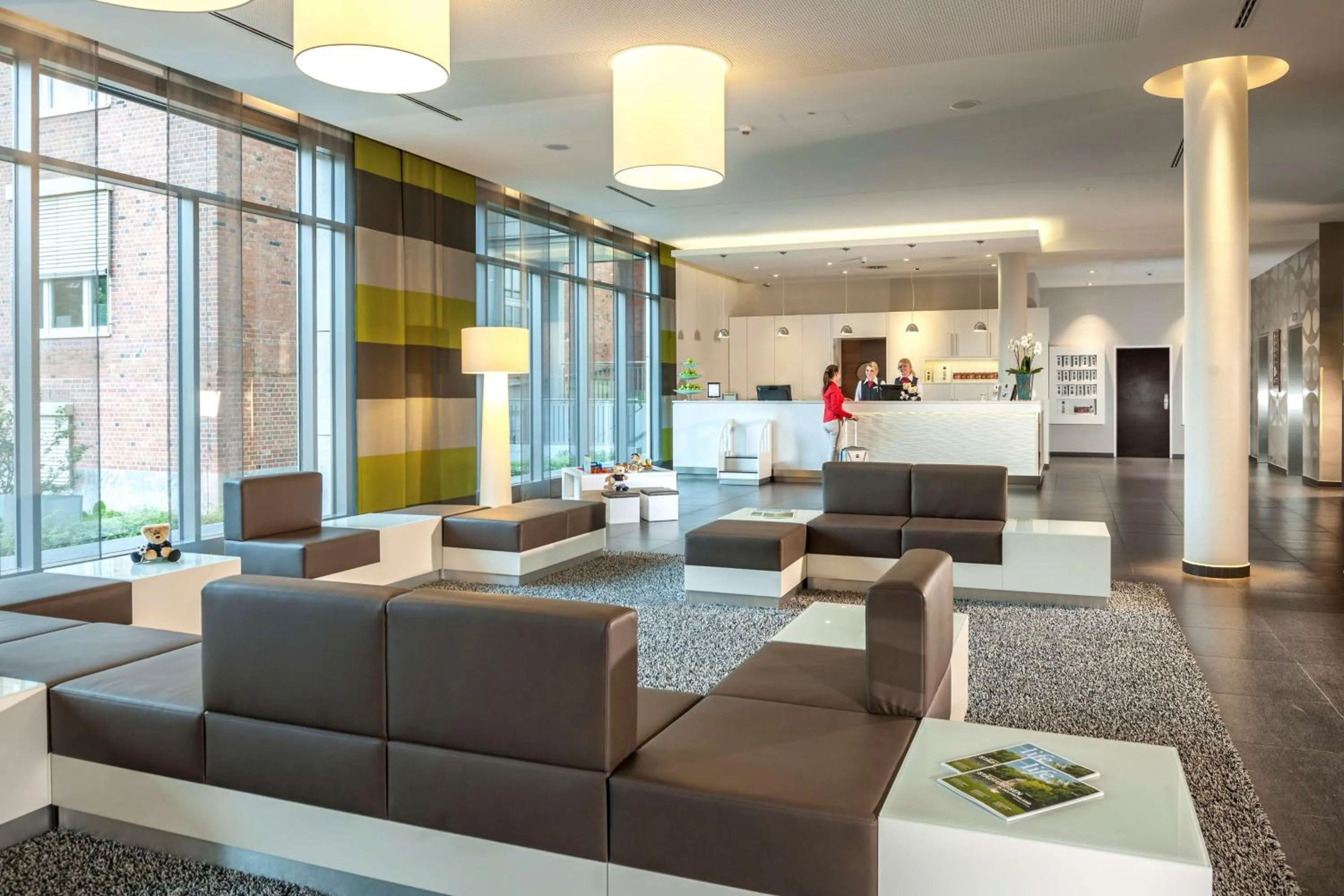 Lobby or reception in Dorint Hotel Hamburg-Eppendorf