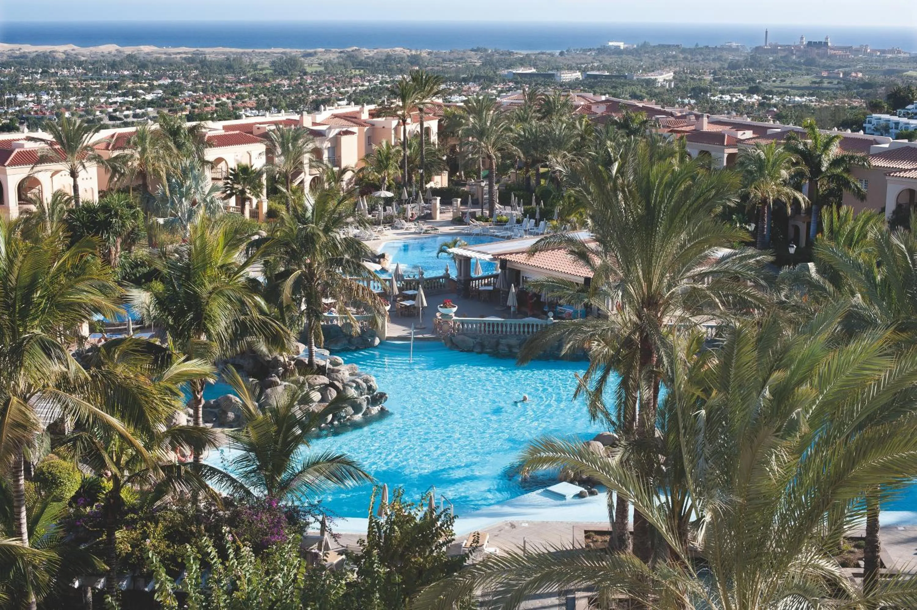 Swimming pool in Palm Oasis Maspalomas