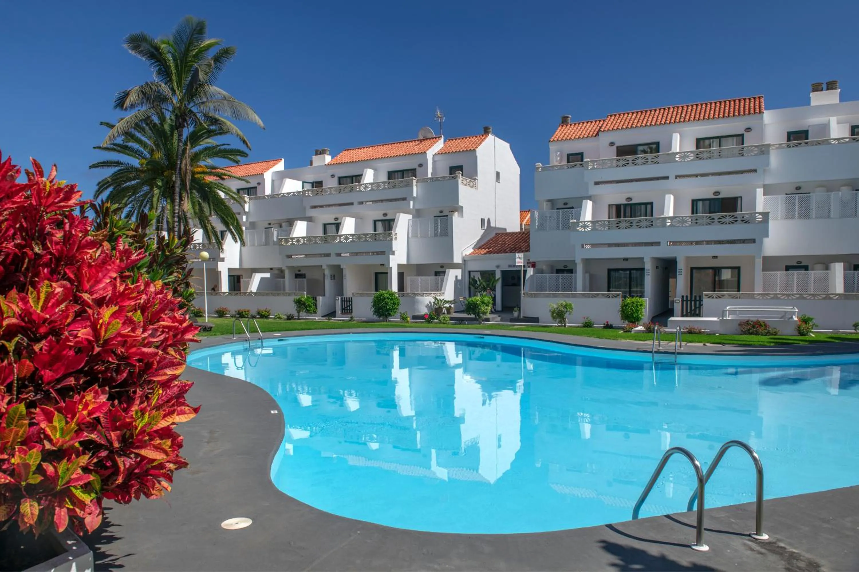 Swimming pool in Apartamentos Los Rosales