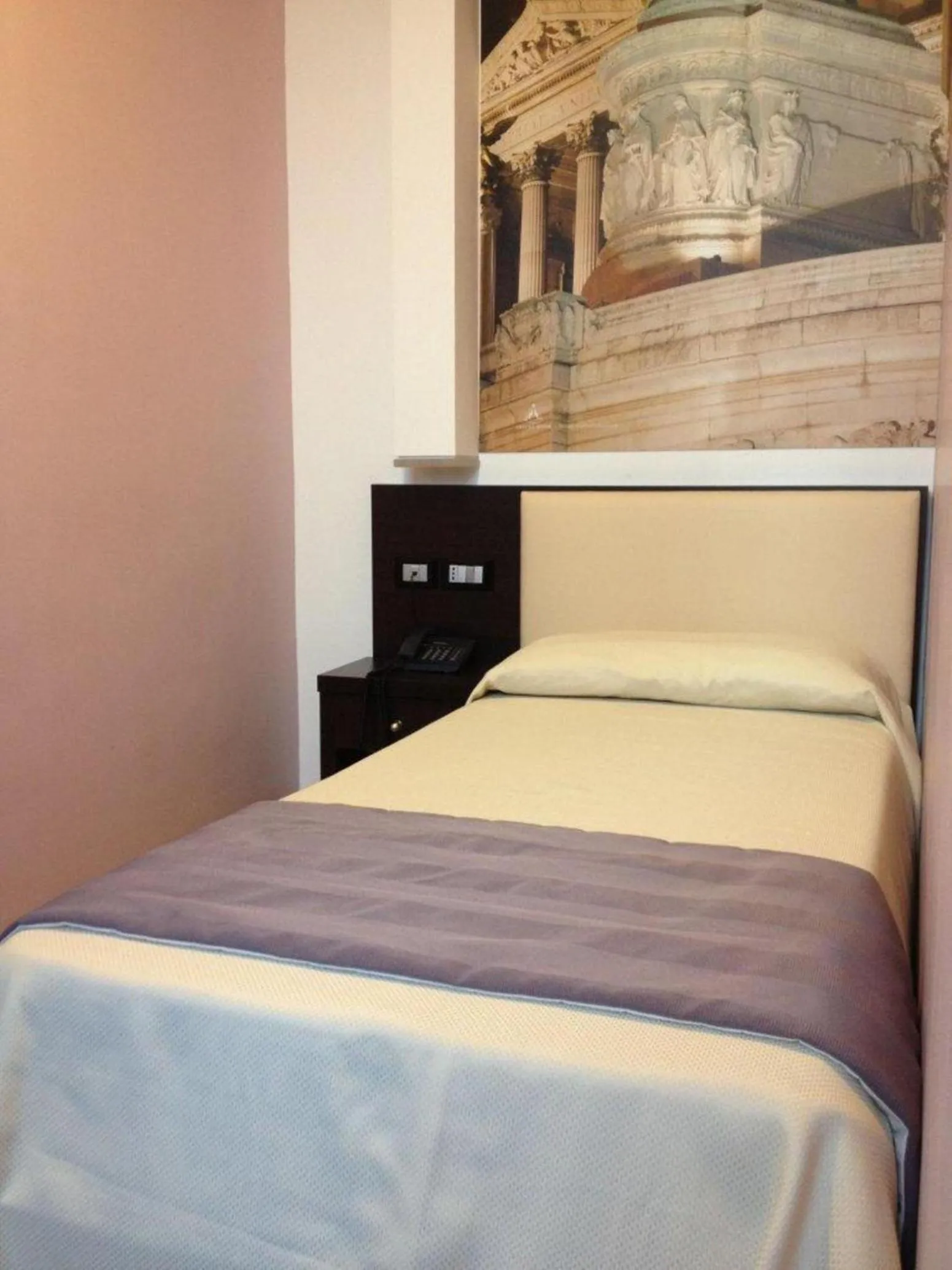 Bedroom, Bed in Hotel Star