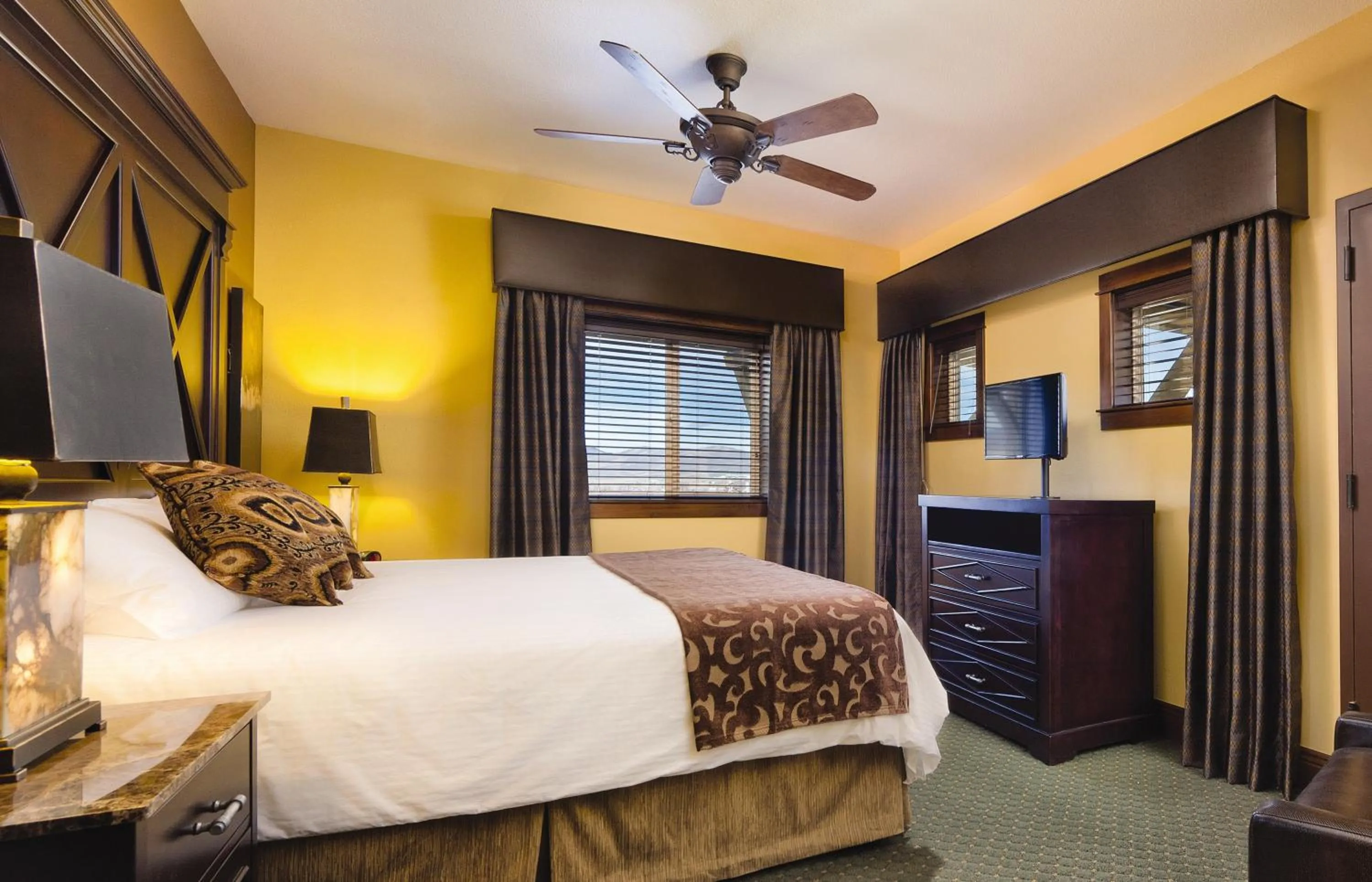 Bed in WorldMark Granby - Rocky Mountain Preserve