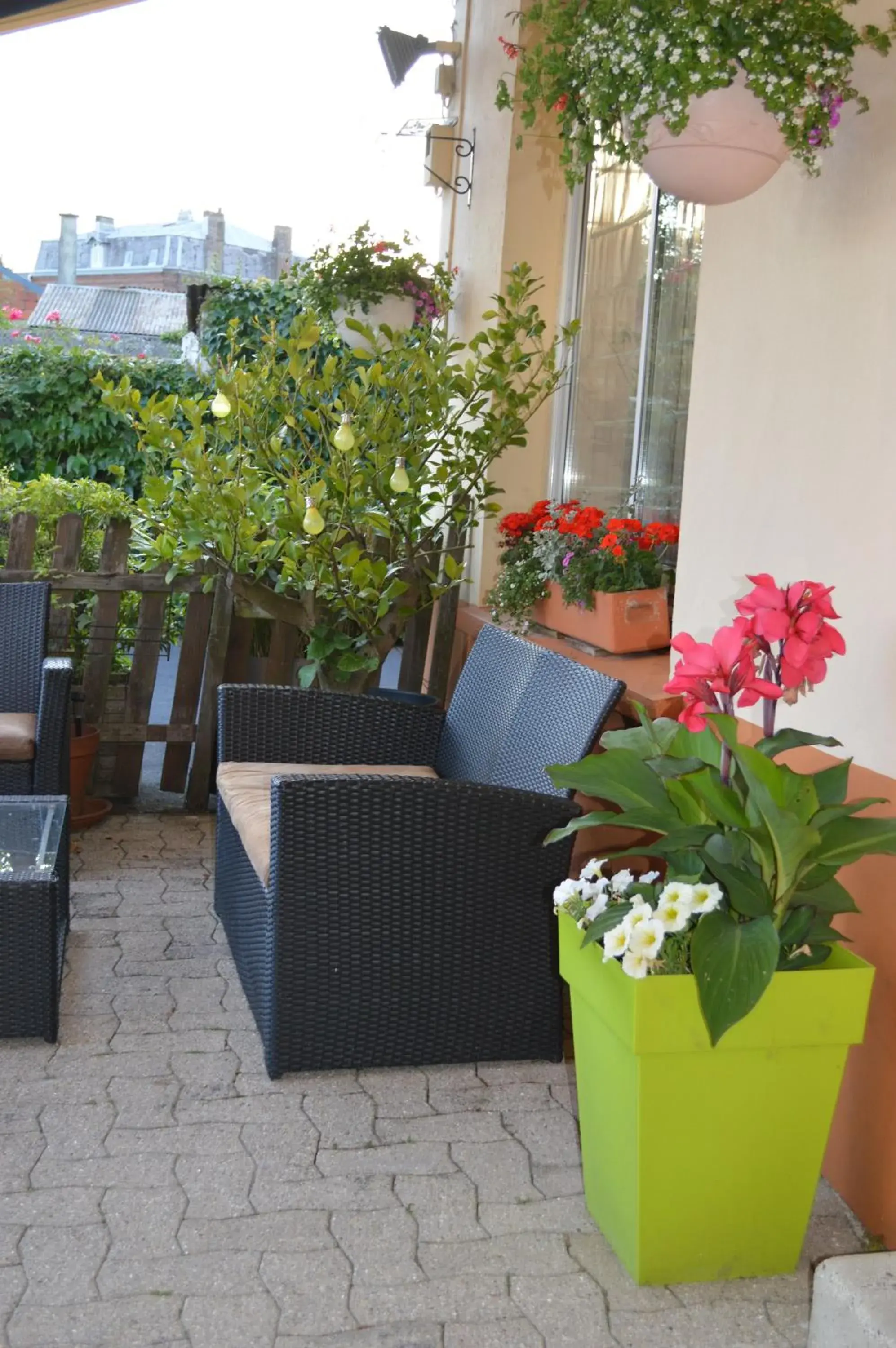 Double Room in Logis Hotel & Restaurant La Paix Double Room in Logis Hotel & Restaurant La Paix