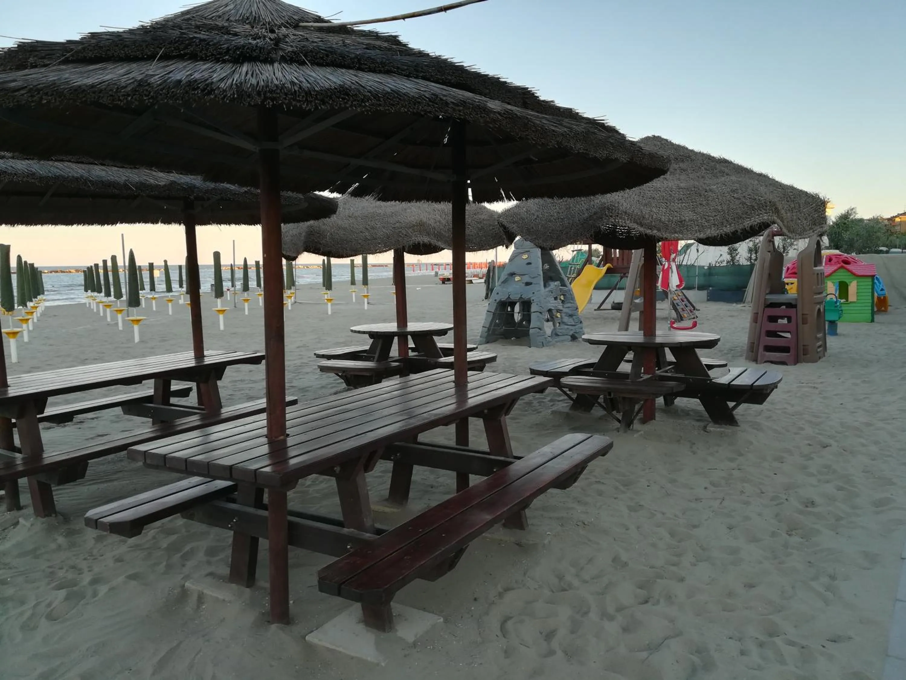 Beach in Aurora Residence