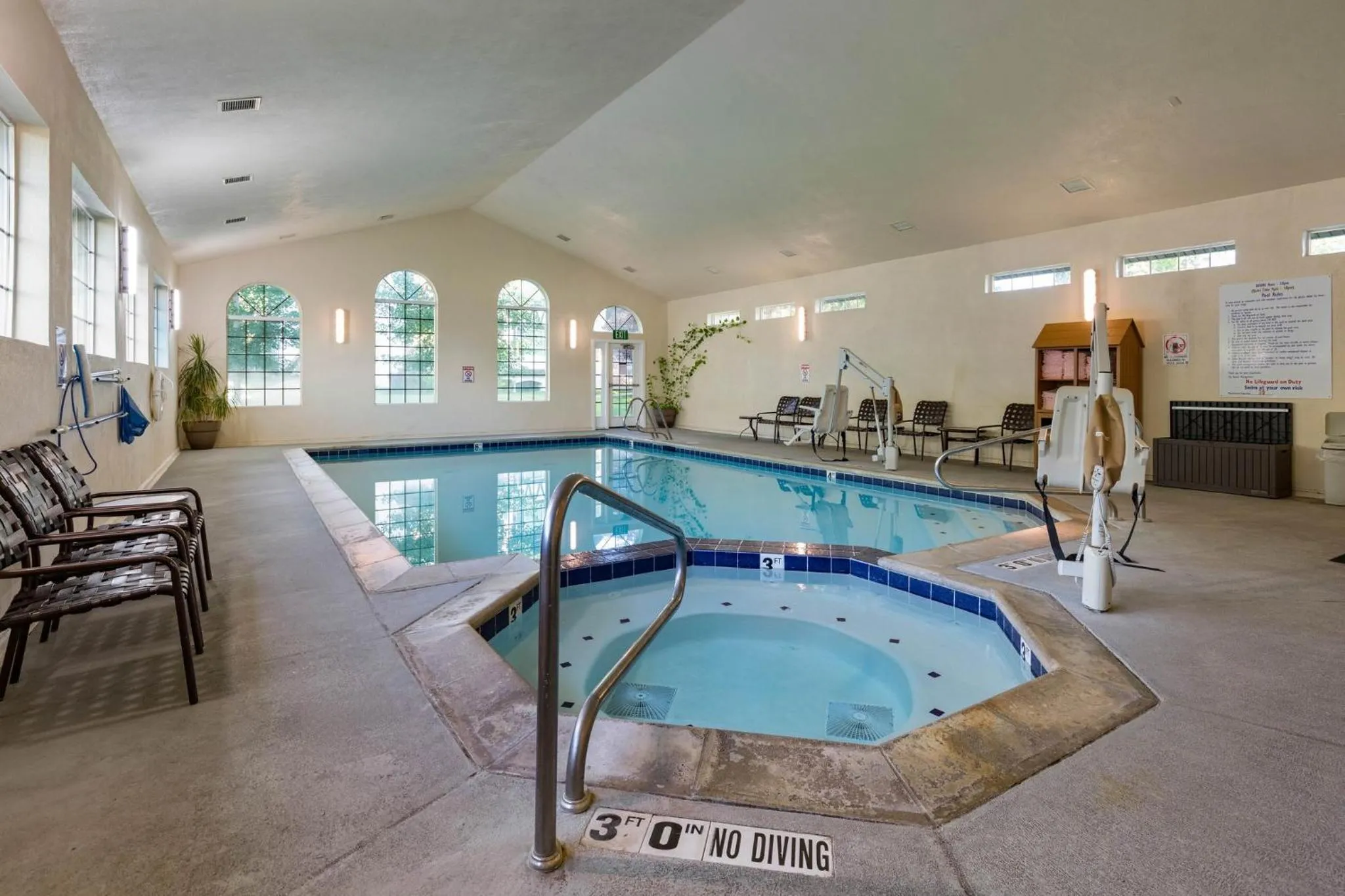 Swimming pool in WorldMark Midway