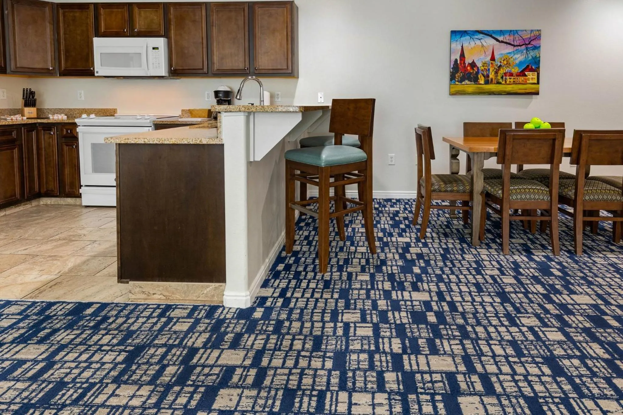 Restaurant/places to eat in WorldMark Midway