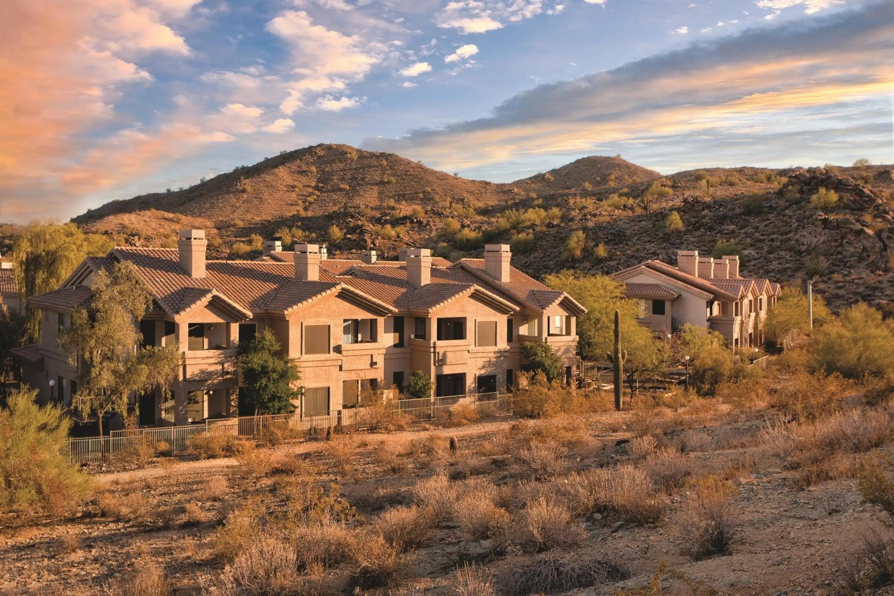 Property building in WorldMark Phoenix - South Mountain Preserve