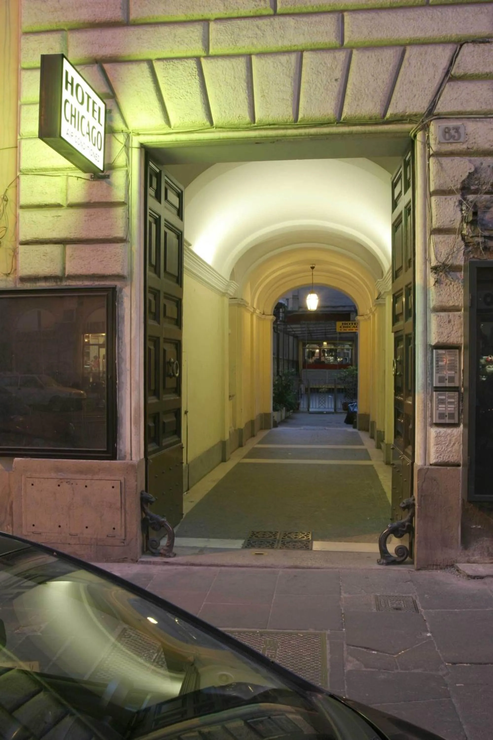 Facade/entrance in Hotel Chicago