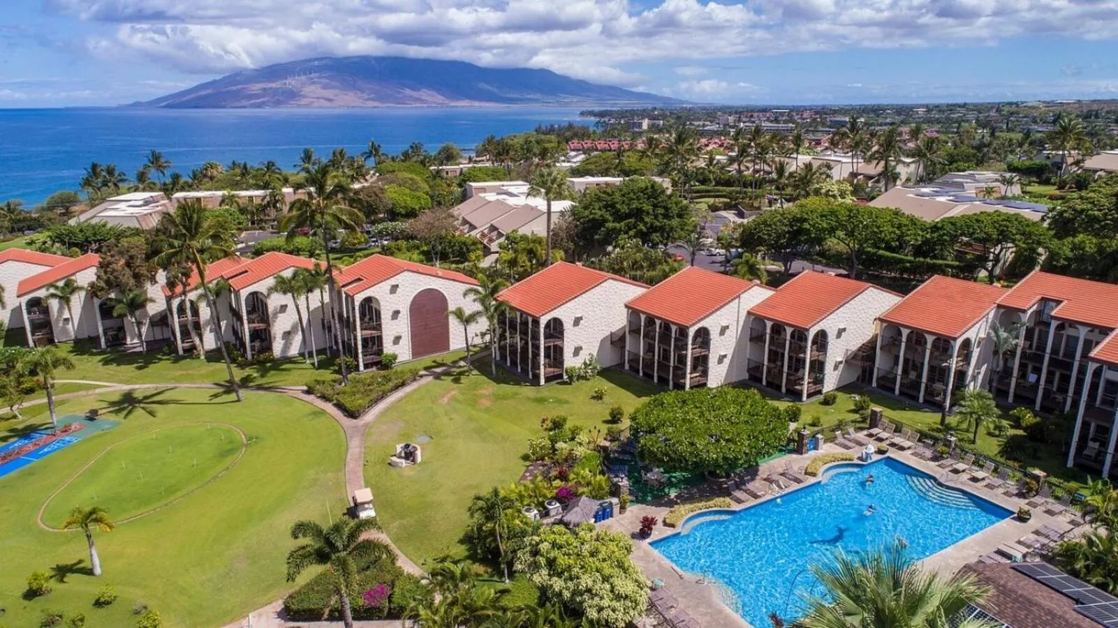 Bird's eye view in Aston Maui Hill
