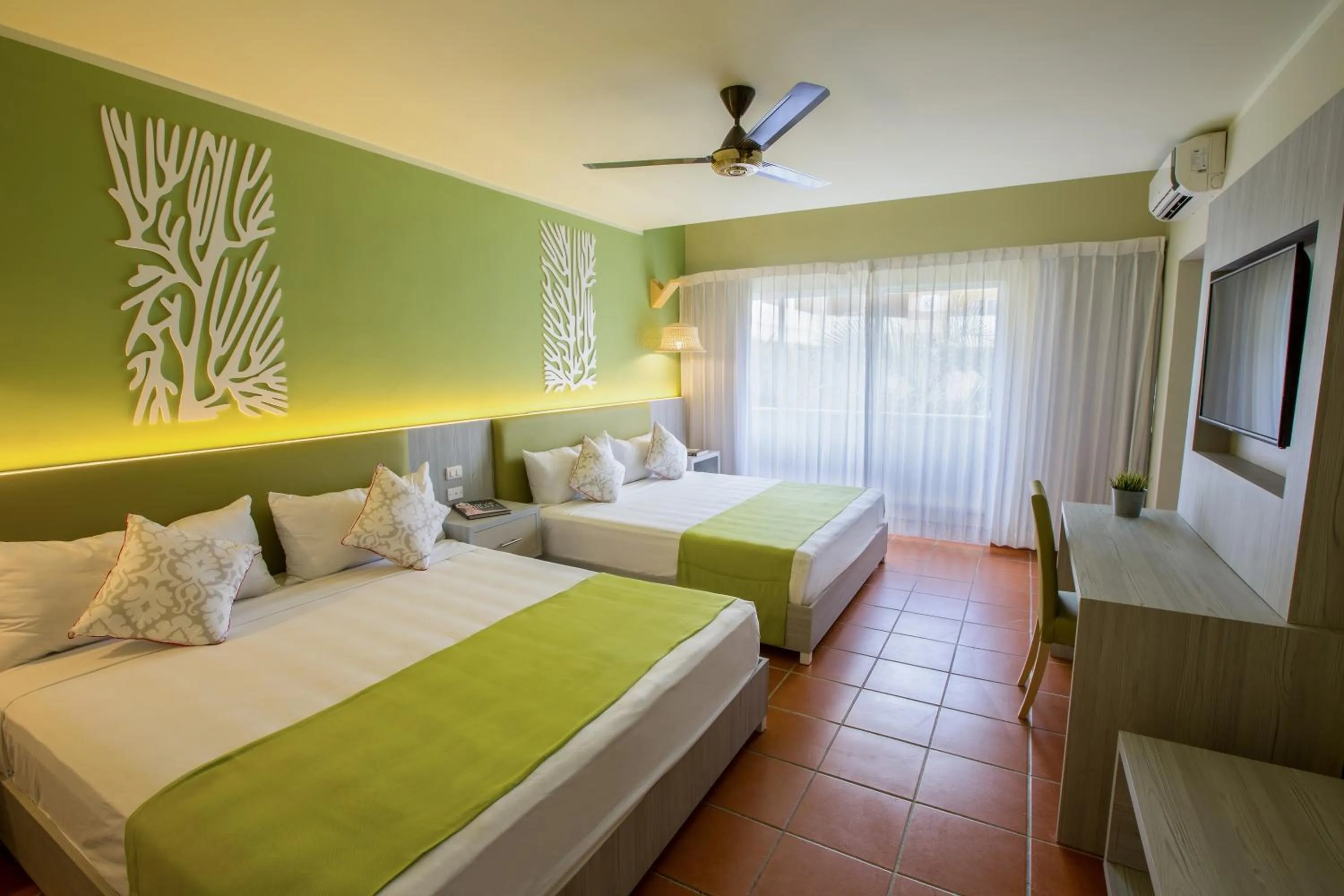 TV and multimedia, Bed in Hotel whala!bávaro - All Inclusive