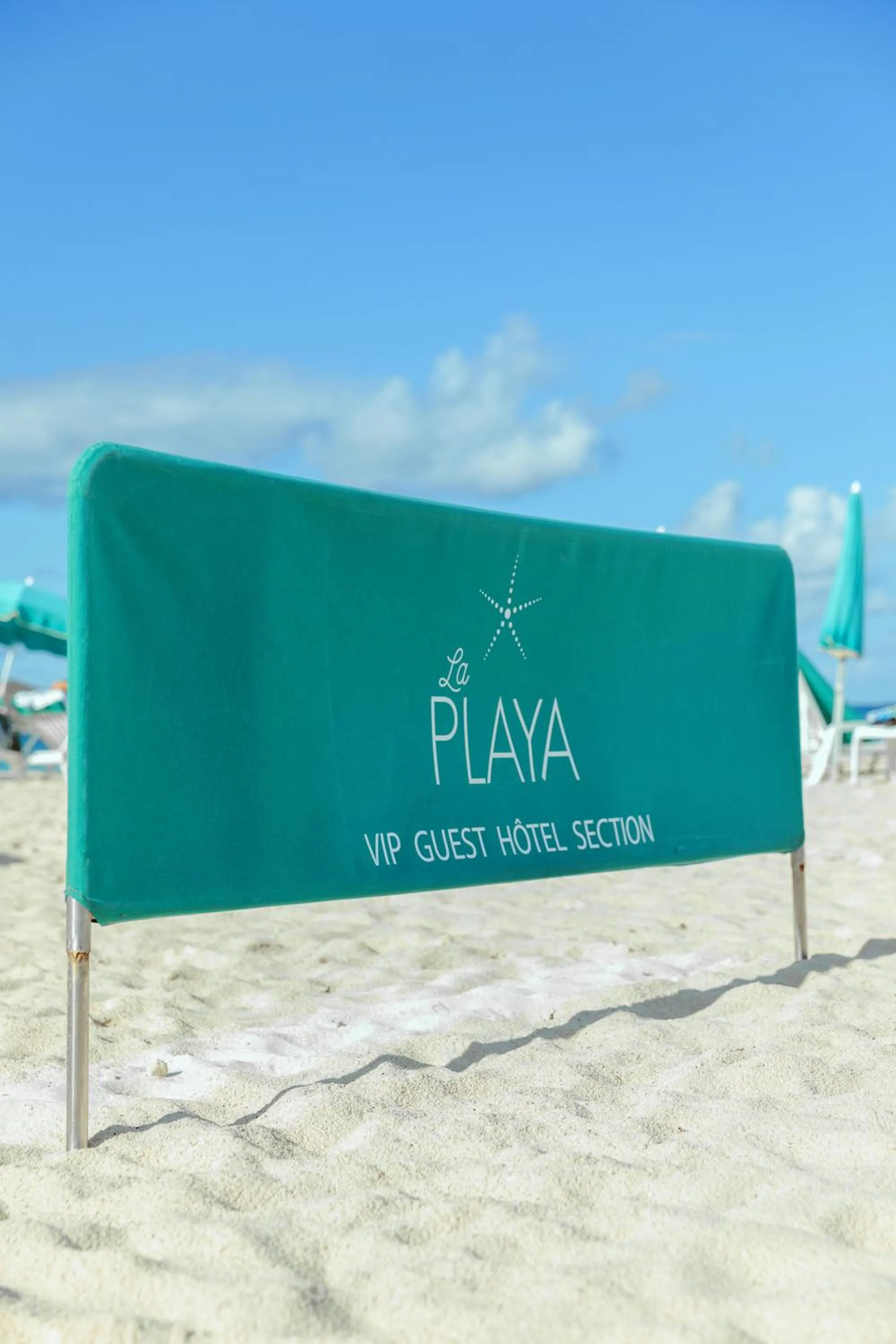 Beach in La Playa Orient Bay