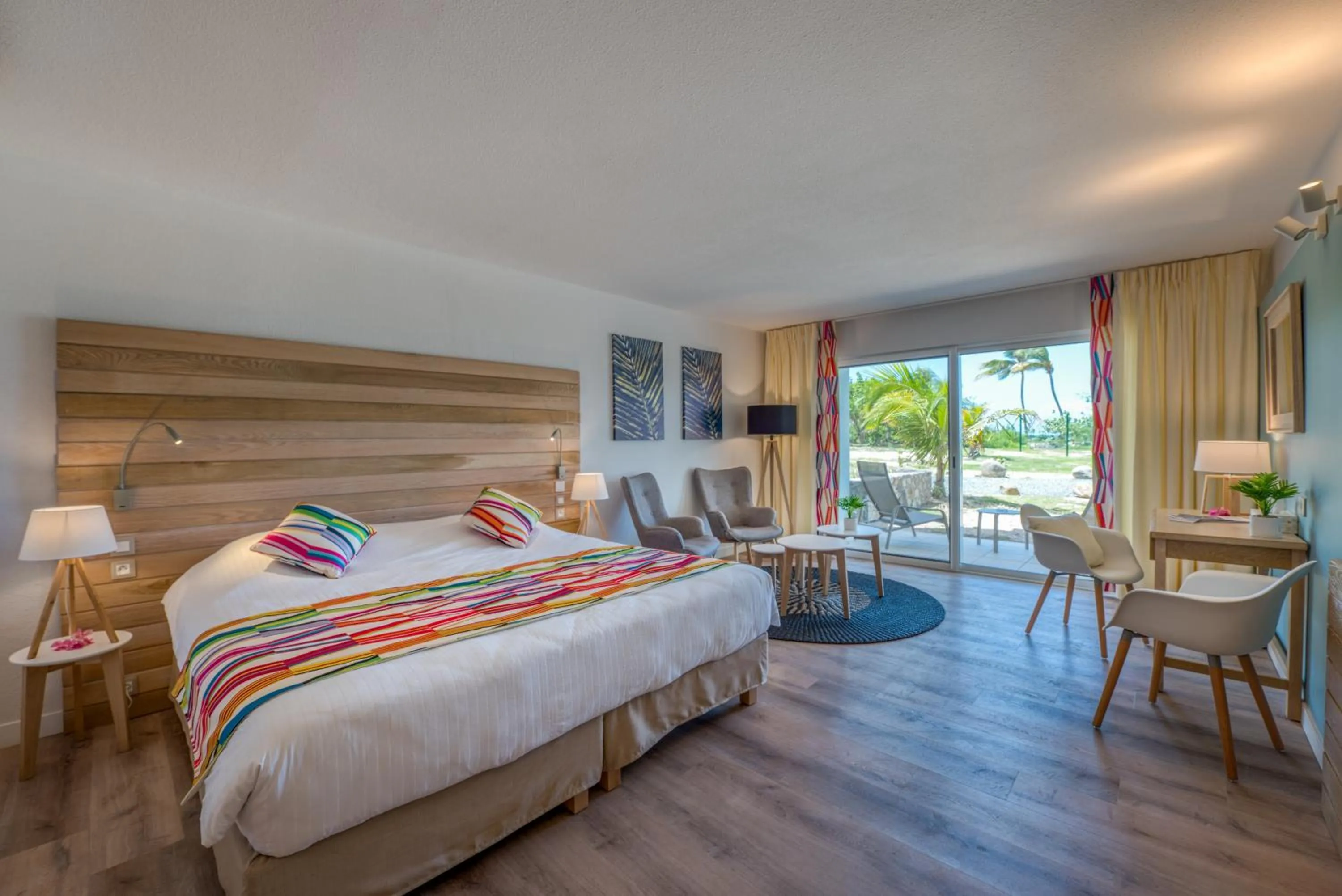 Photo of the whole room, Bed in La Playa Orient Bay