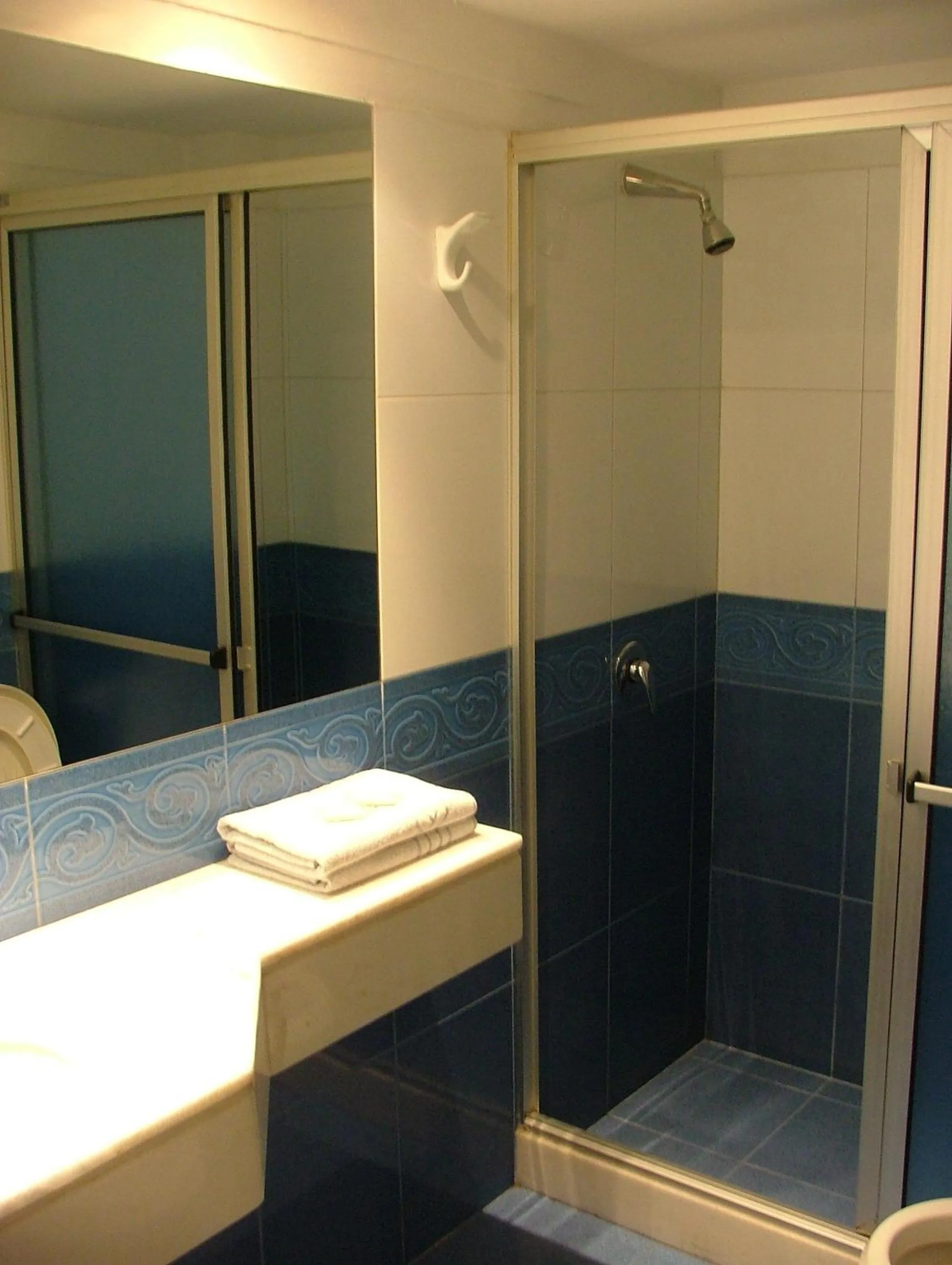 Bathroom in Sur Hotel