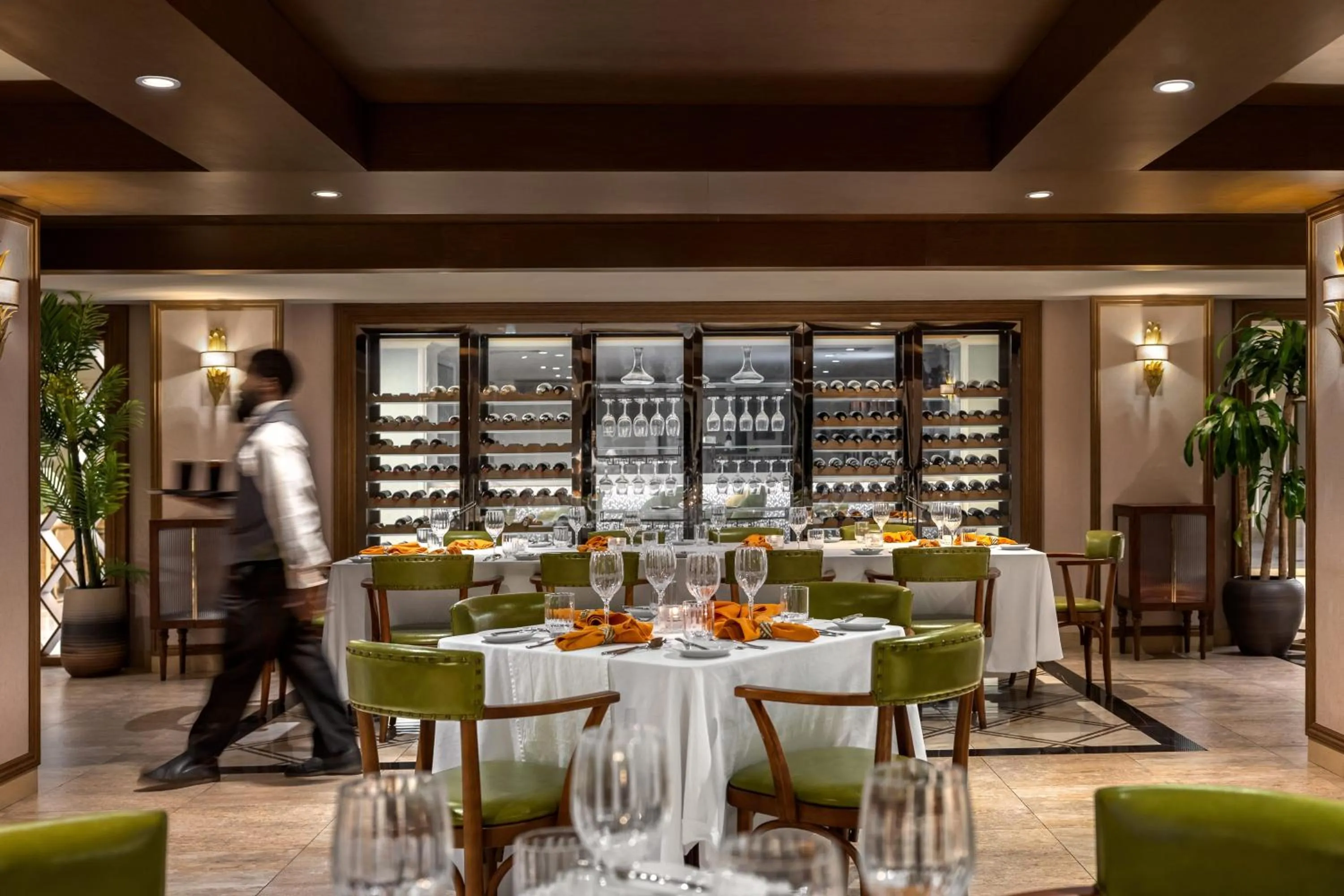 Restaurant/places to eat in British Colonial Nassau