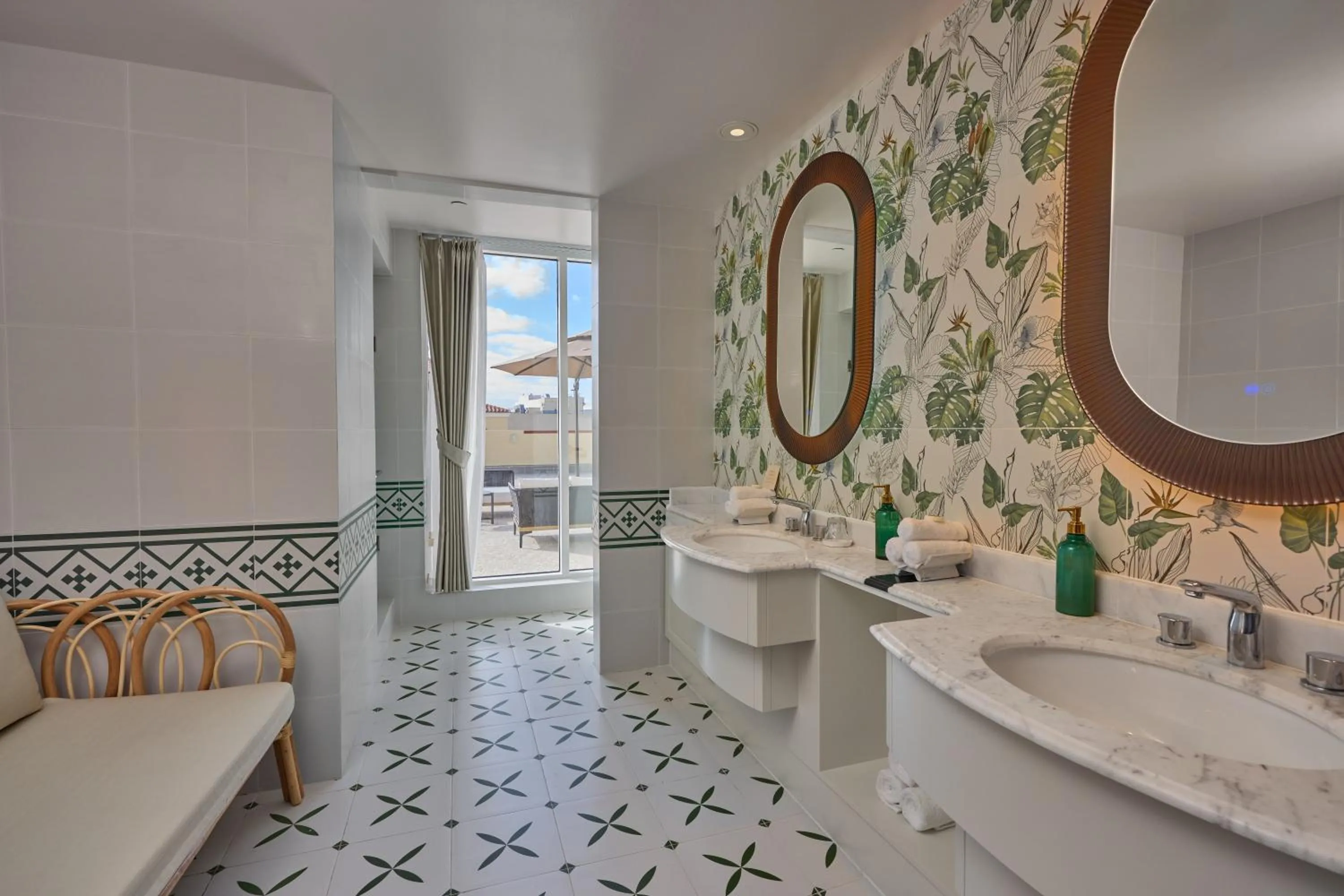 Bathroom in British Colonial Nassau