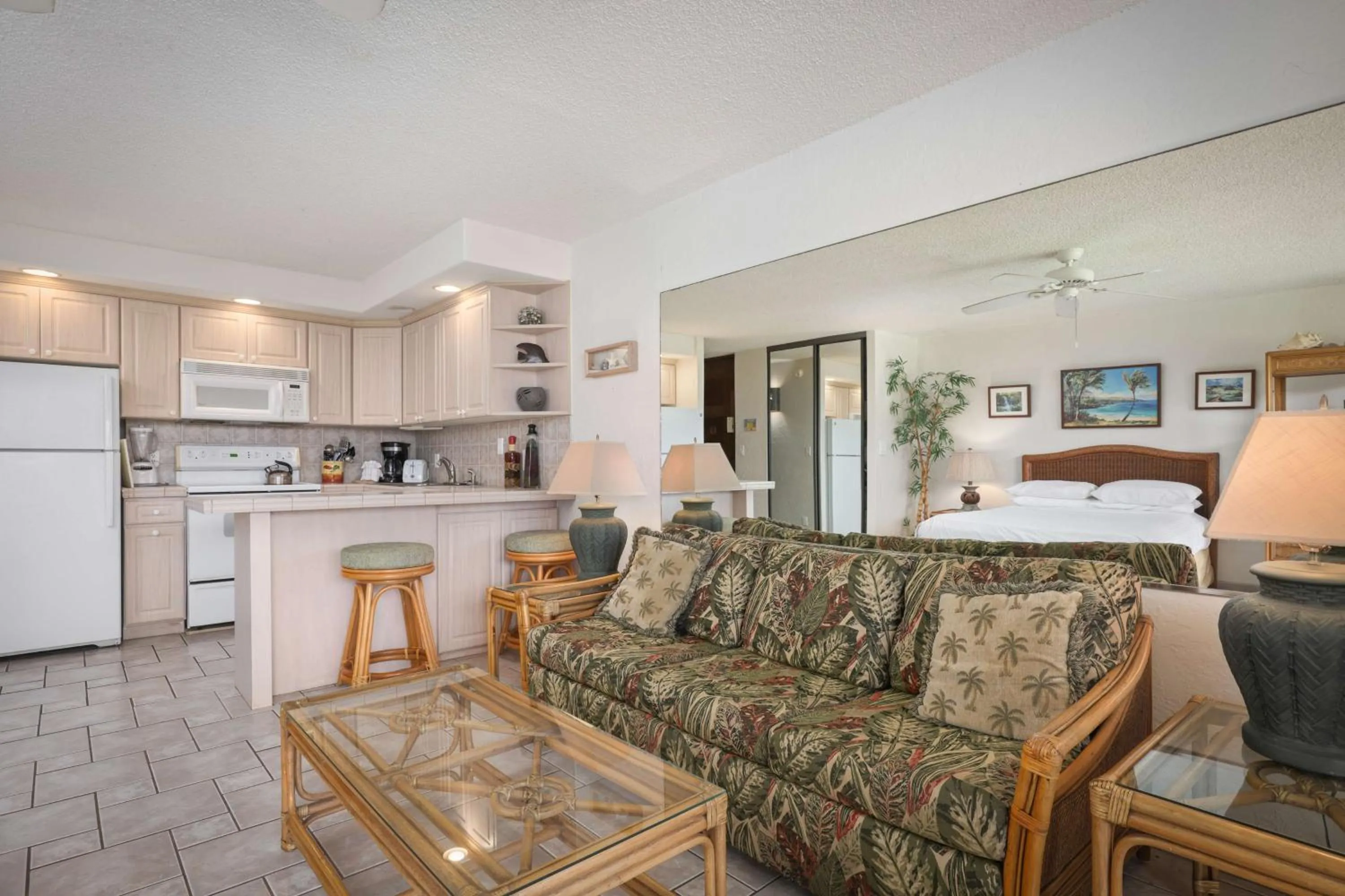 Kitchen or kitchenette in Aston at Papakea Resort