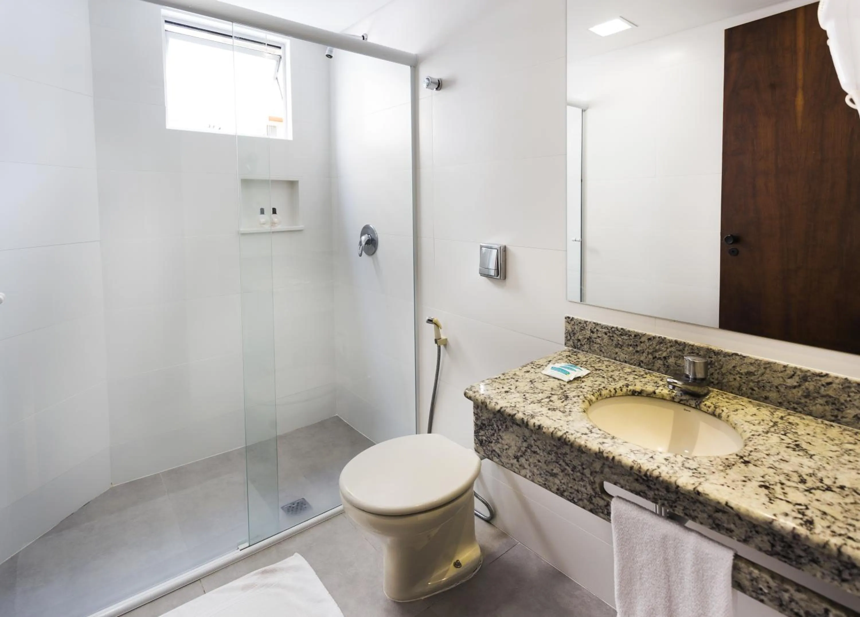 Shower in Tropikalya Prime Hotel