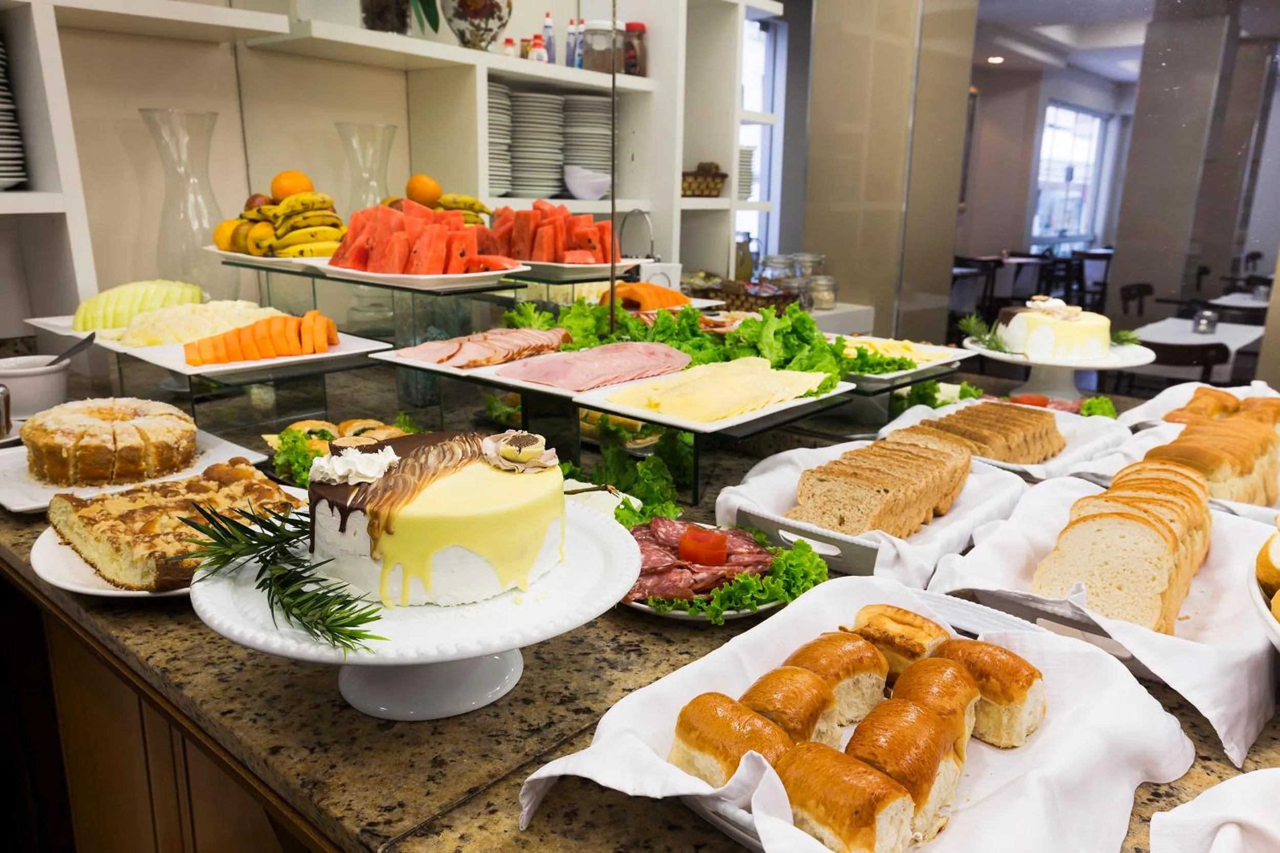 Restaurant/places to eat in Tropikalya Prime Hotel