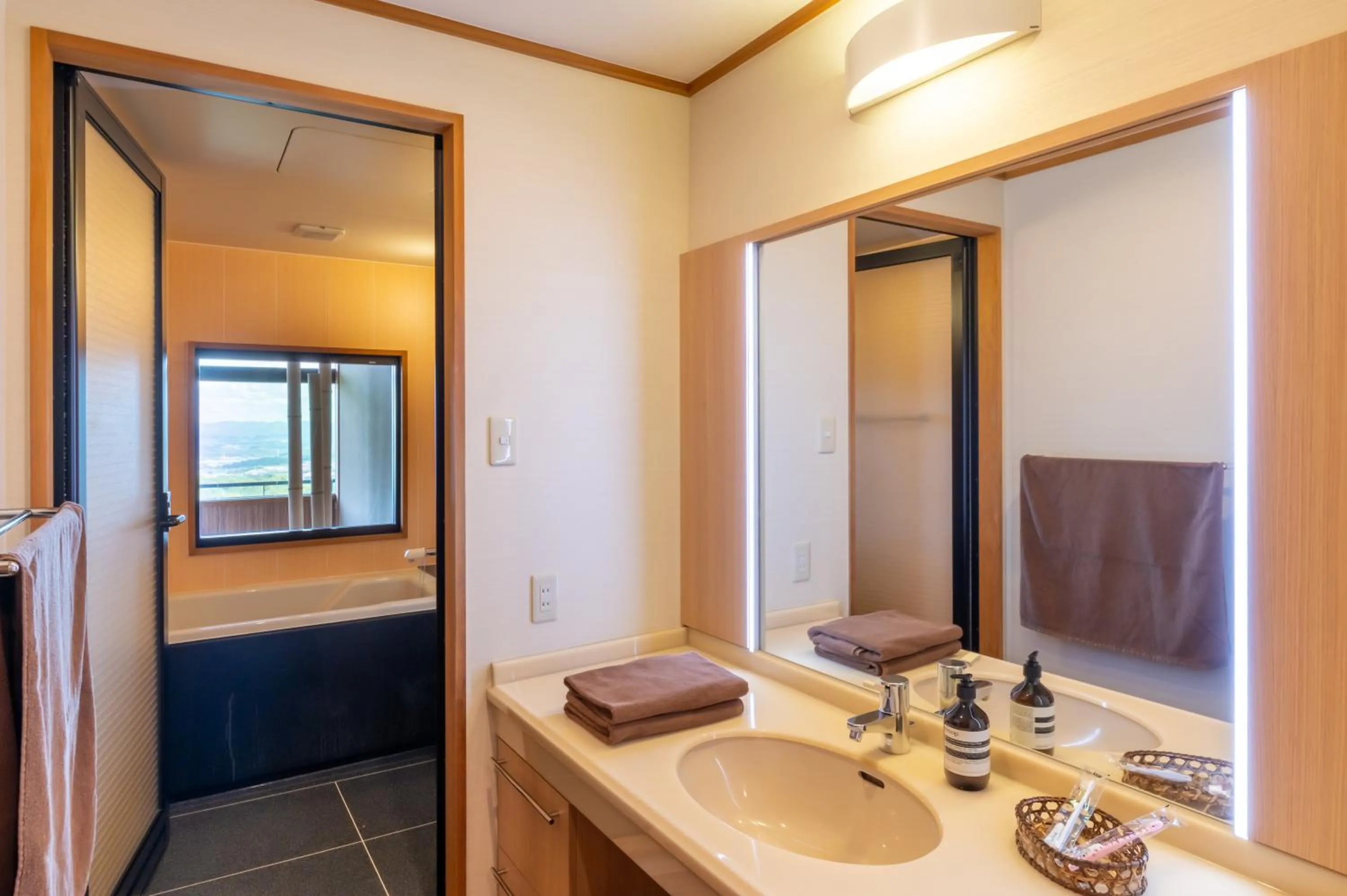 Bathroom in Motoyu Kosenkaku